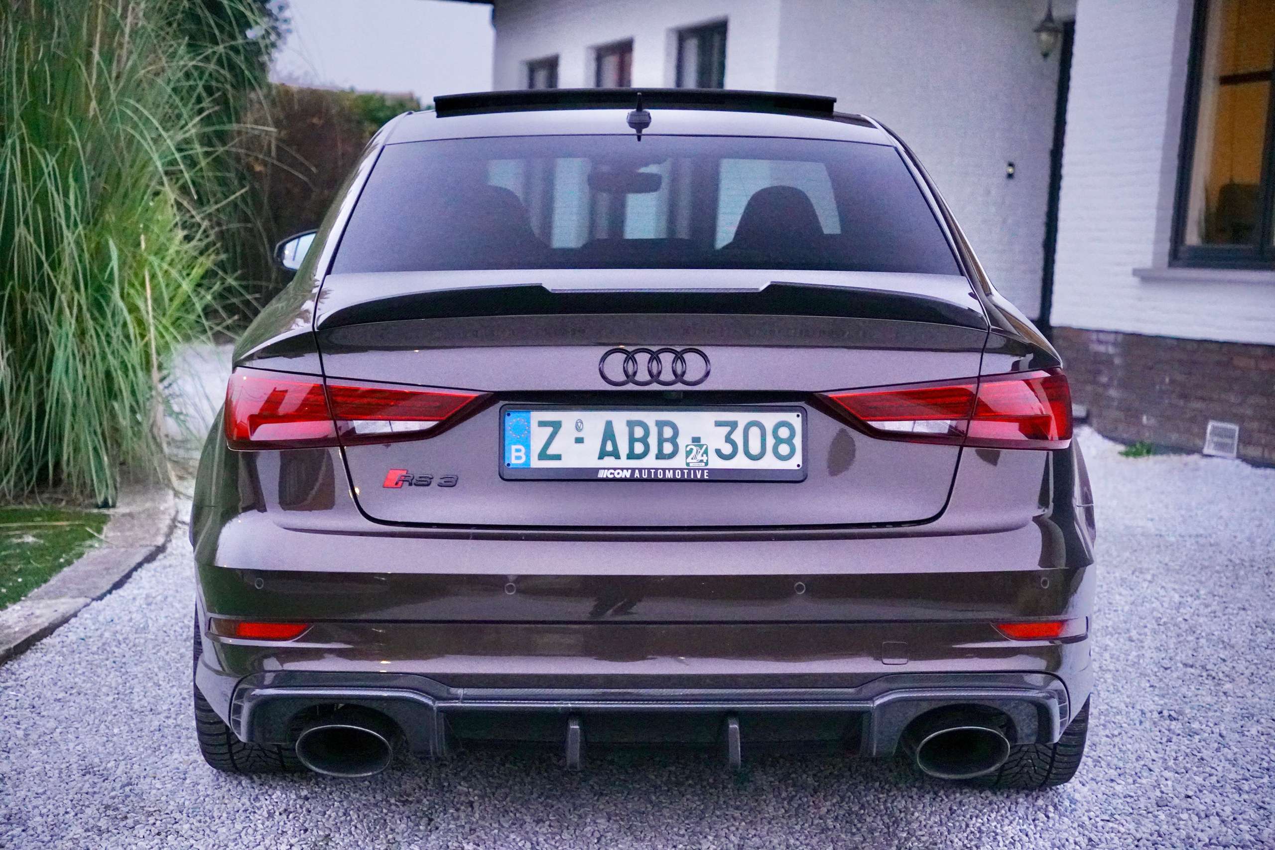 9b818bc8-e945-4868-94a1-33c9014c22f921-audi-rs3-quattro-berline-pts-colour-1-1-20241213.jpg