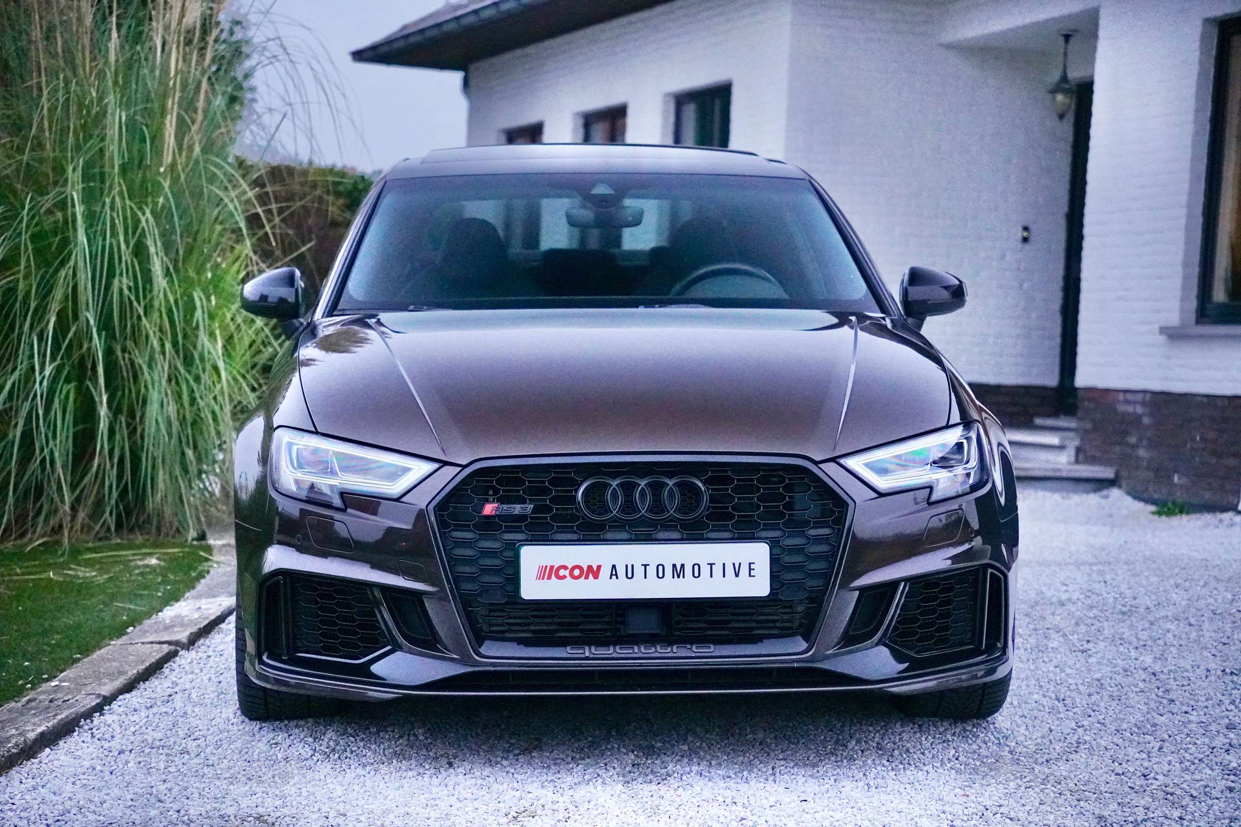 9b818bc8-e945-4868-94a1-33c9014c22f99-audi-rs3-quattro-berline-pts-colour-1-1-20241213.jpg