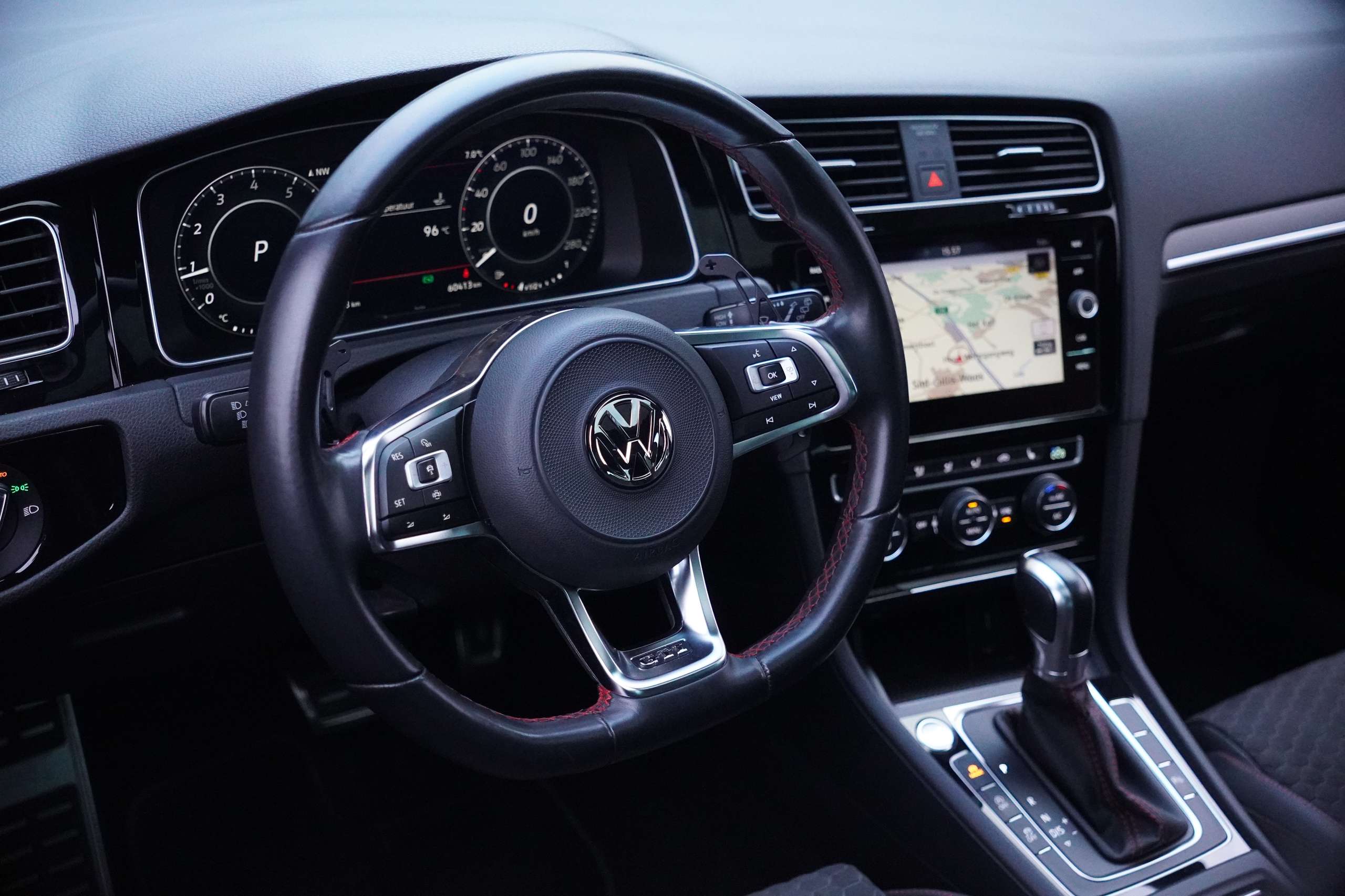 4abff9b5-4717-4de9-8afc-55bc8e692c925-volkswagen-golf-gti-7-5-dsg-full-option-pano-virtual-dynaudio-20250115.jpg