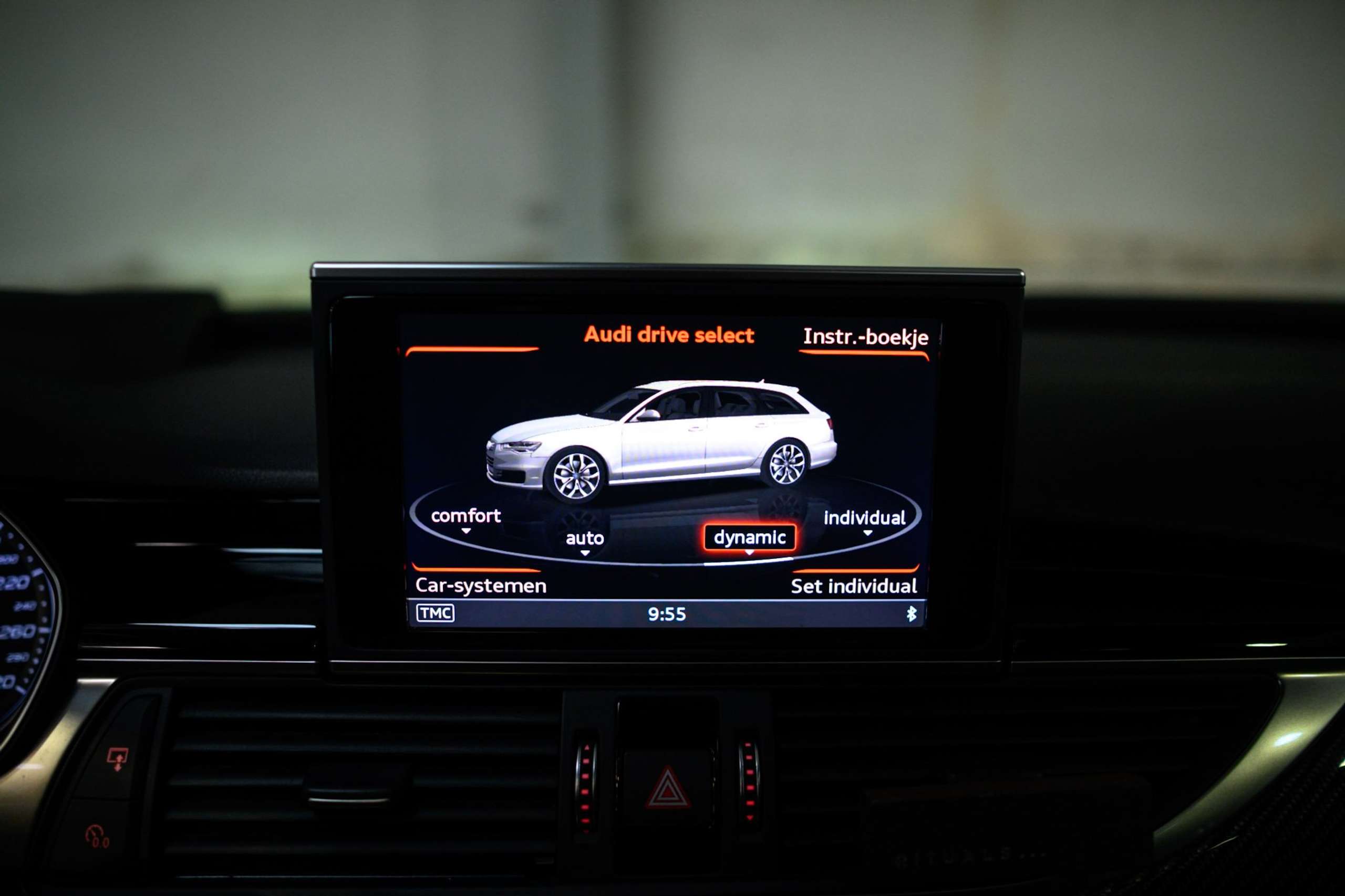 14d67df1-5e6e-4ca7-86a5-a4f0bad7566233-audi-rs6-4-0-v8-lichte-vracht-carbon-bose-pano.jpg