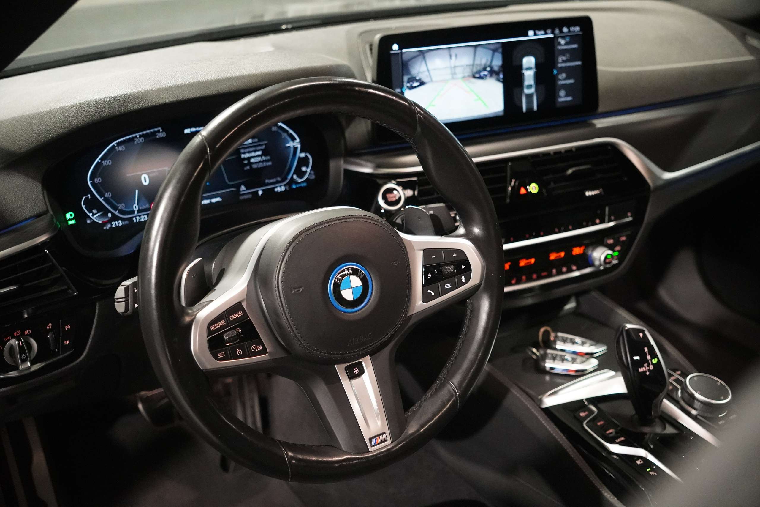2cba490c-7e2c-43a9-ac4b-9b96ef2787a326-bmw-530-530e-phev-m-pack-adapt-led-exclusive-colour.jpg