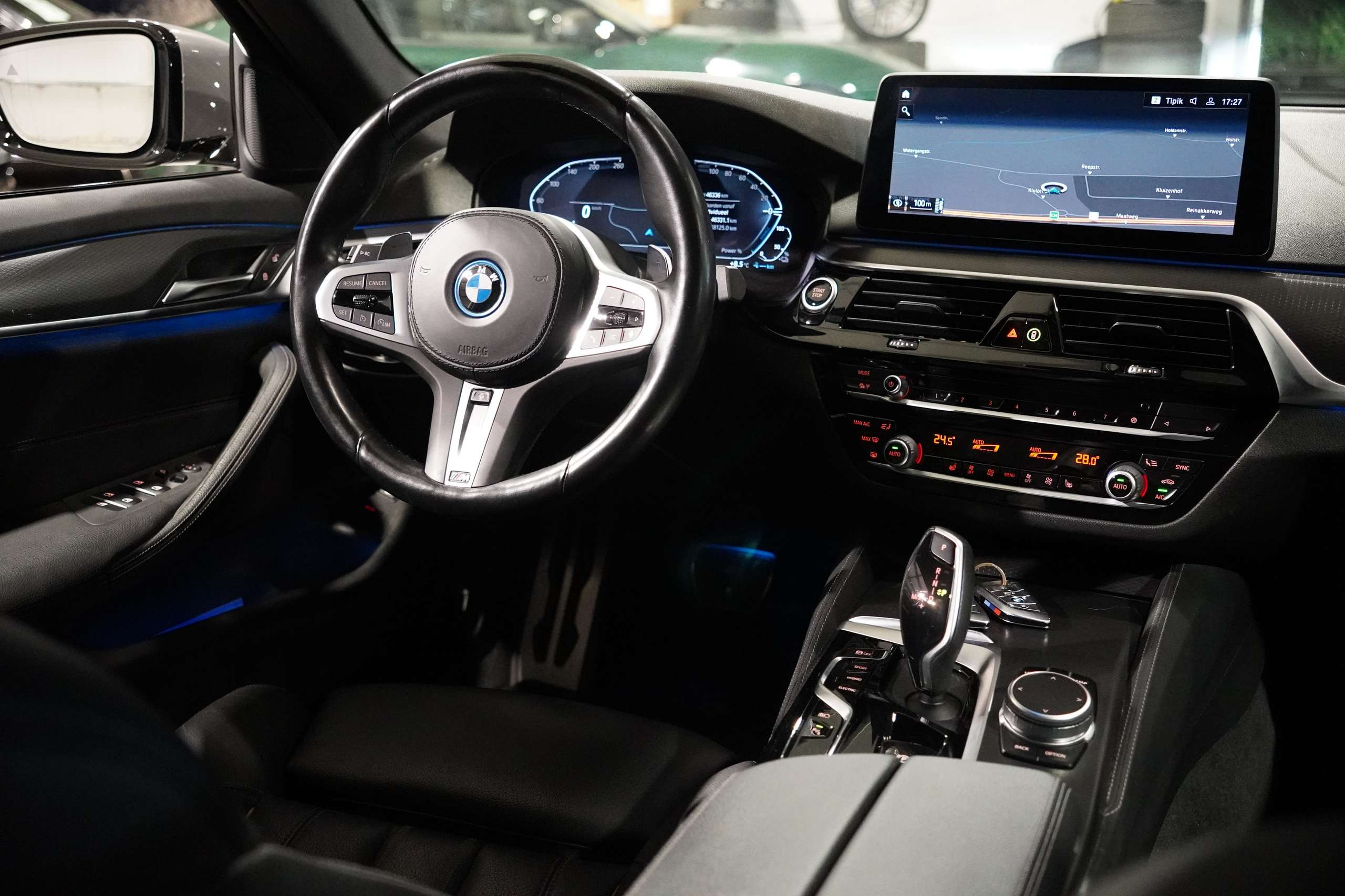 2cba490c-7e2c-43a9-ac4b-9b96ef2787a334-bmw-530-530e-phev-m-pack-adapt-led-exclusive-colour.jpg