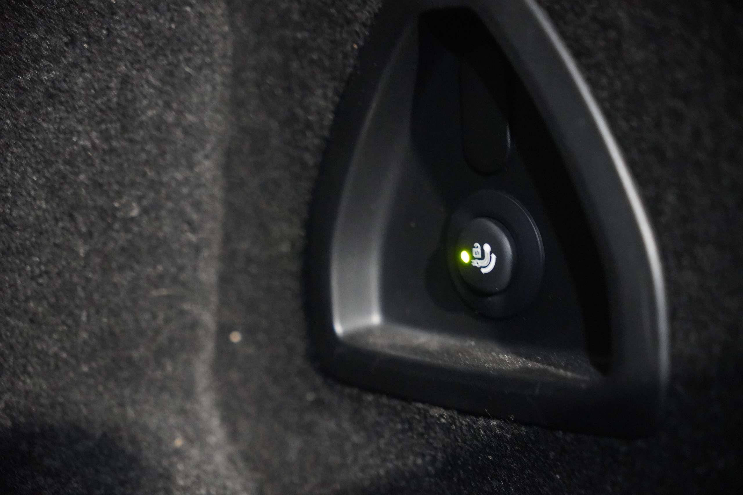 2cba490c-7e2c-43a9-ac4b-9b96ef2787a344-bmw-530-530e-phev-m-pack-adapt-led-exclusive-colour.jpg