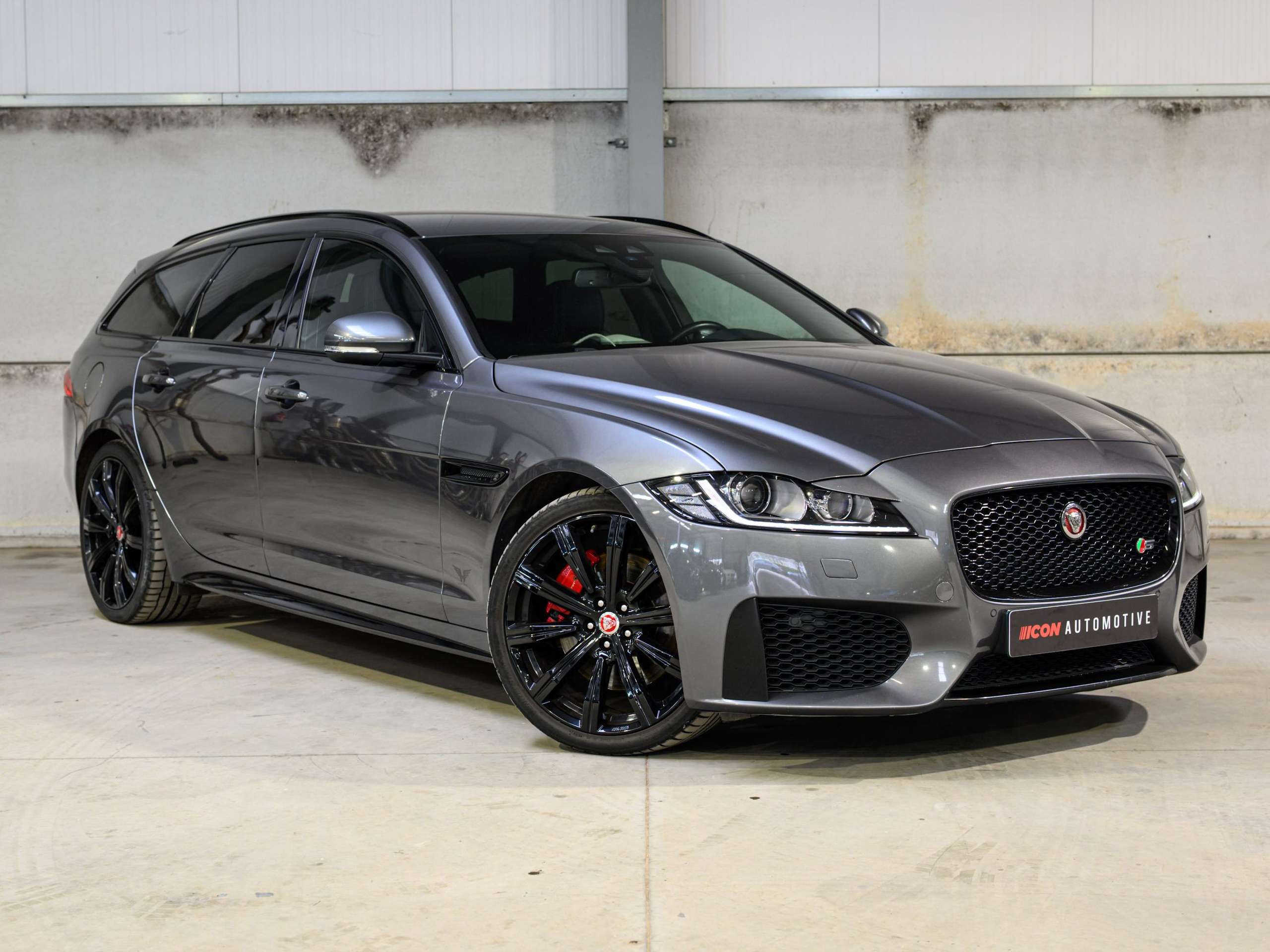 58de6a89-f309-42e0-9ac3-f17727f8be821-jaguar-xf-sportbrake-3-0-d-v6-300-sport-meridian-full-op.jpg