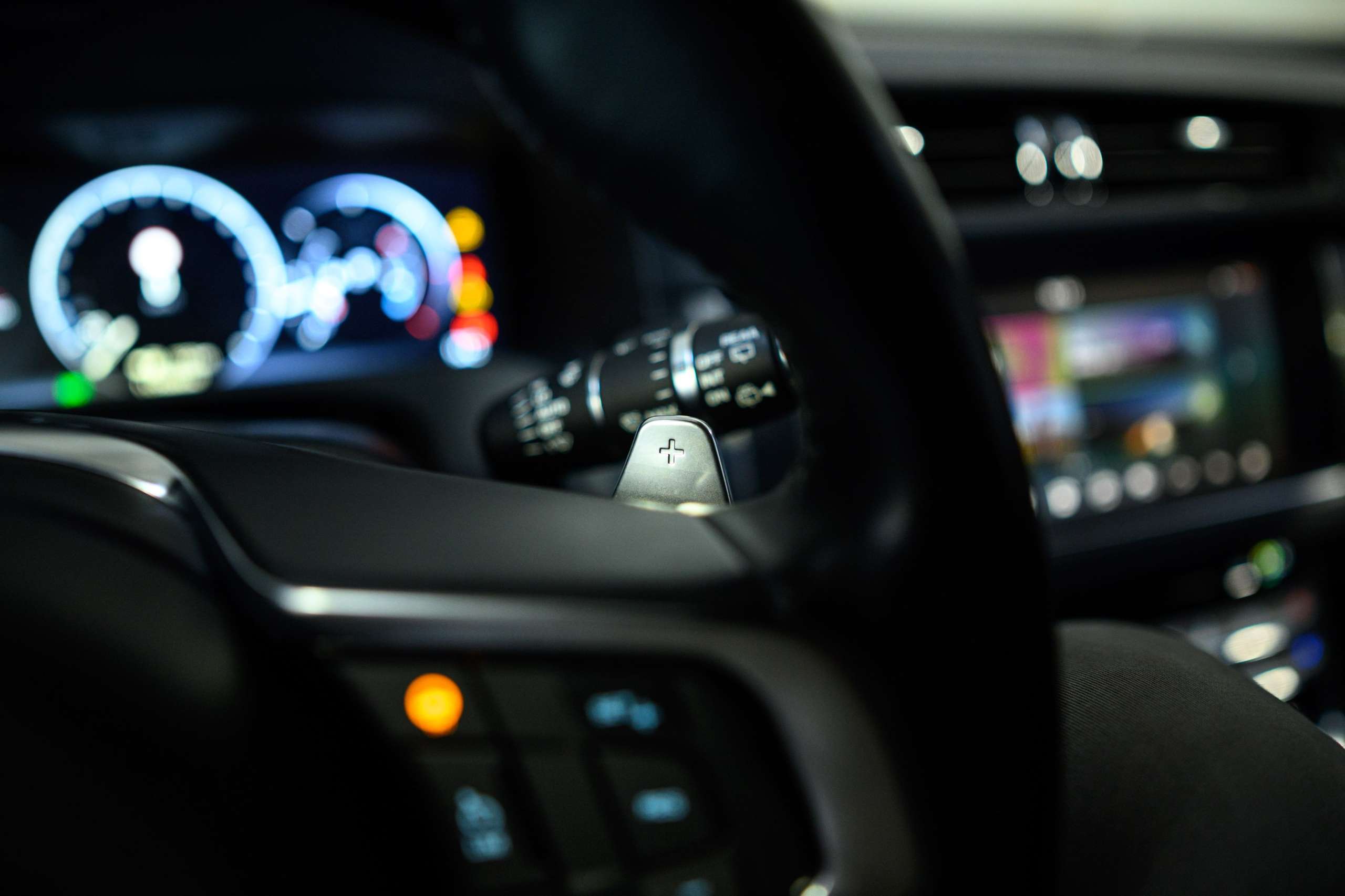 58de6a89-f309-42e0-9ac3-f17727f8be8226-jaguar-xf-sportbrake-3-0-d-v6-300-sport-meridian-full-op.jpg