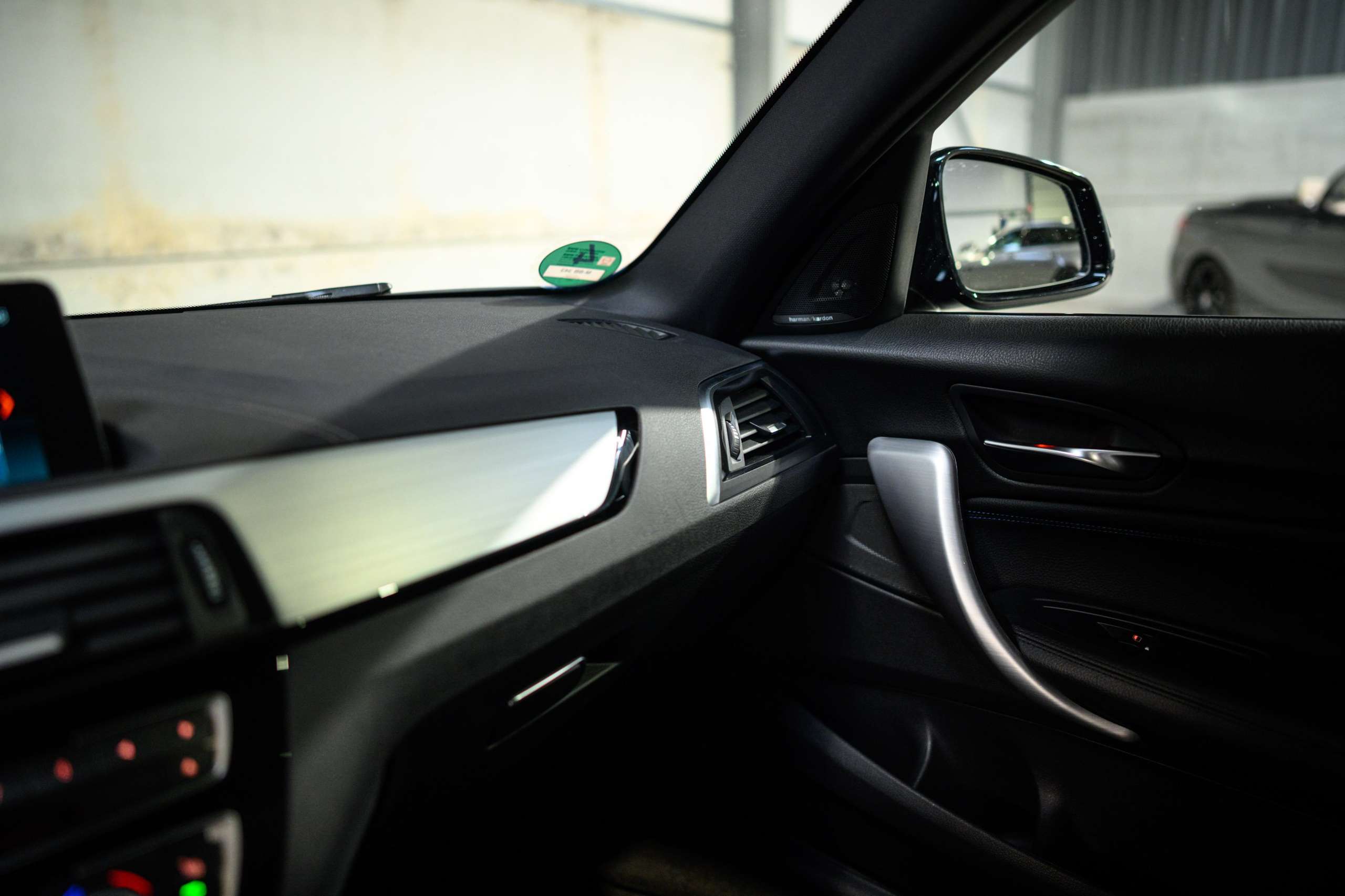 64187ab5-fb00-4c1d-b6db-35ff32f2278917-bmw-140-m140i-navi-pro-harman-kardon-camera-led.jpg