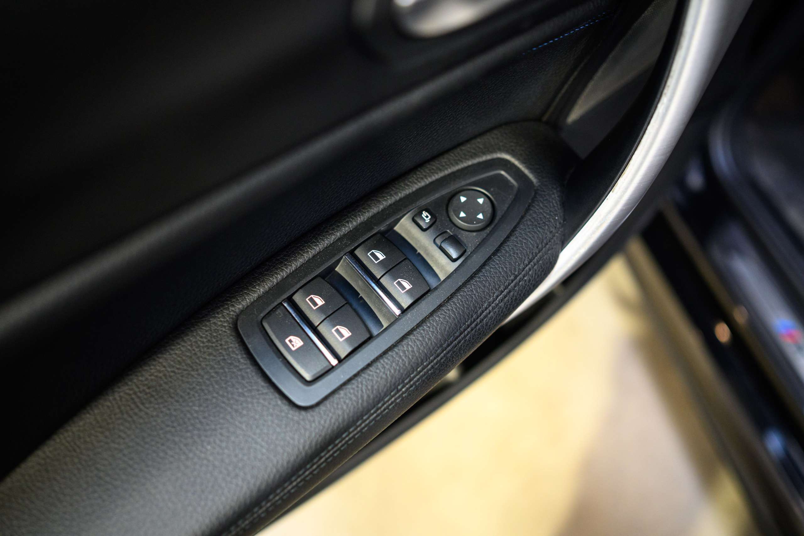 64187ab5-fb00-4c1d-b6db-35ff32f2278937-bmw-140-m140i-navi-pro-harman-kardon-camera-led.jpg