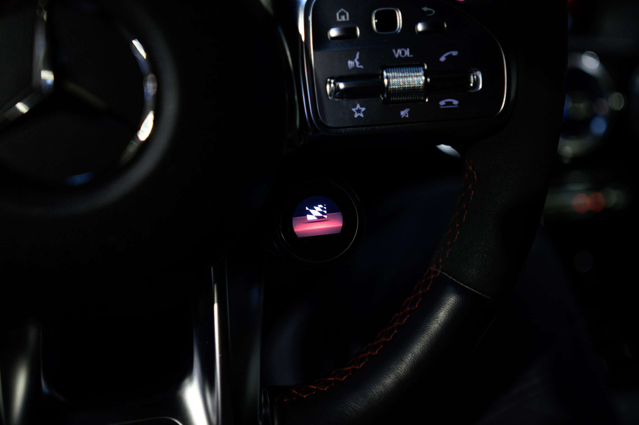 725b1d60-881e-4bec-bc24-015f7628b31136-mercedes-benz-a-45-amg-s-4-matic-burmester-led-nightpack-carplay.jpg