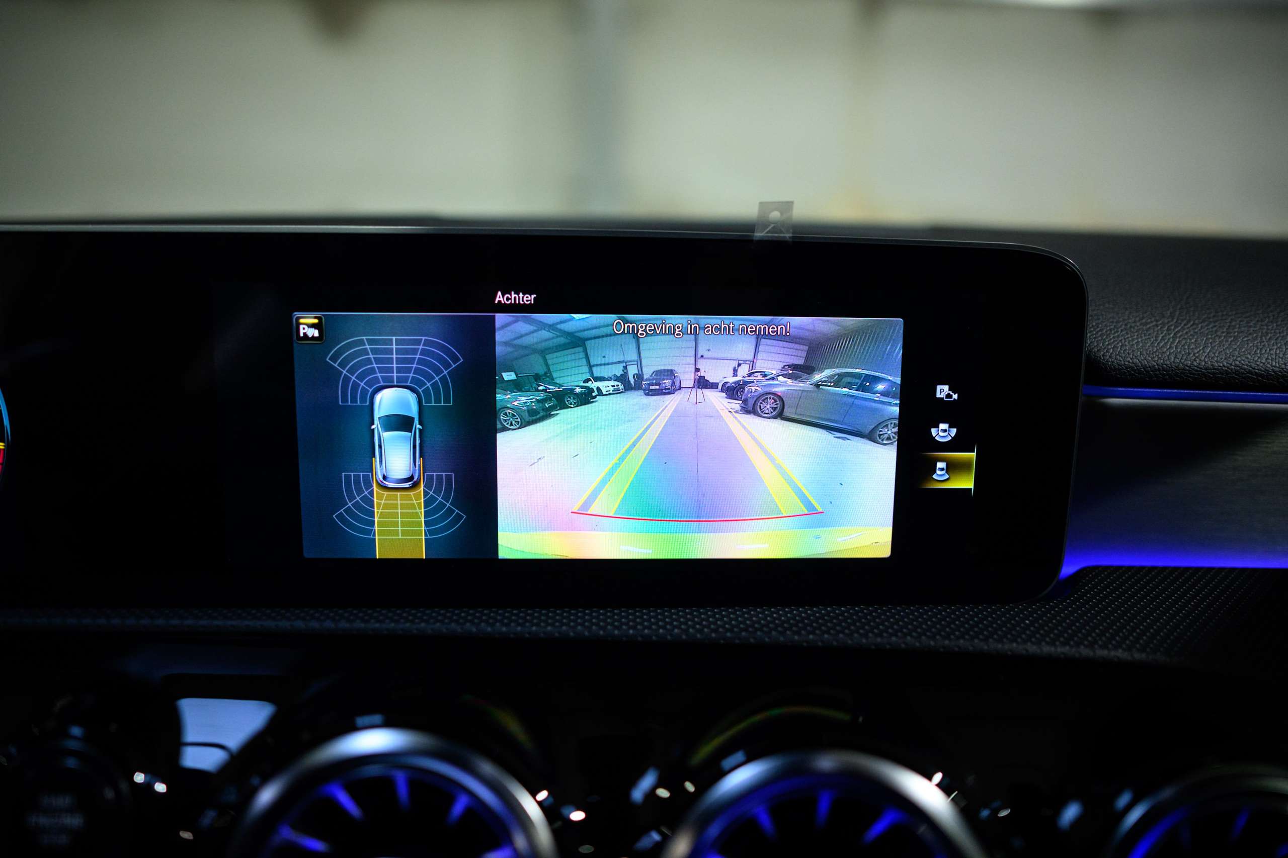 725b1d60-881e-4bec-bc24-015f7628b31139-mercedes-benz-a-45-amg-s-4-matic-burmester-led-nightpack-carplay.jpg