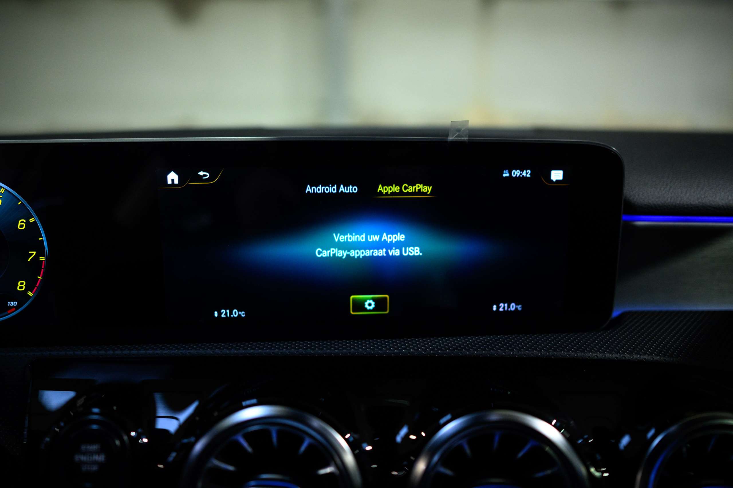 725b1d60-881e-4bec-bc24-015f7628b31141-mercedes-benz-a-45-amg-s-4-matic-burmester-led-nightpack-carplay.jpg