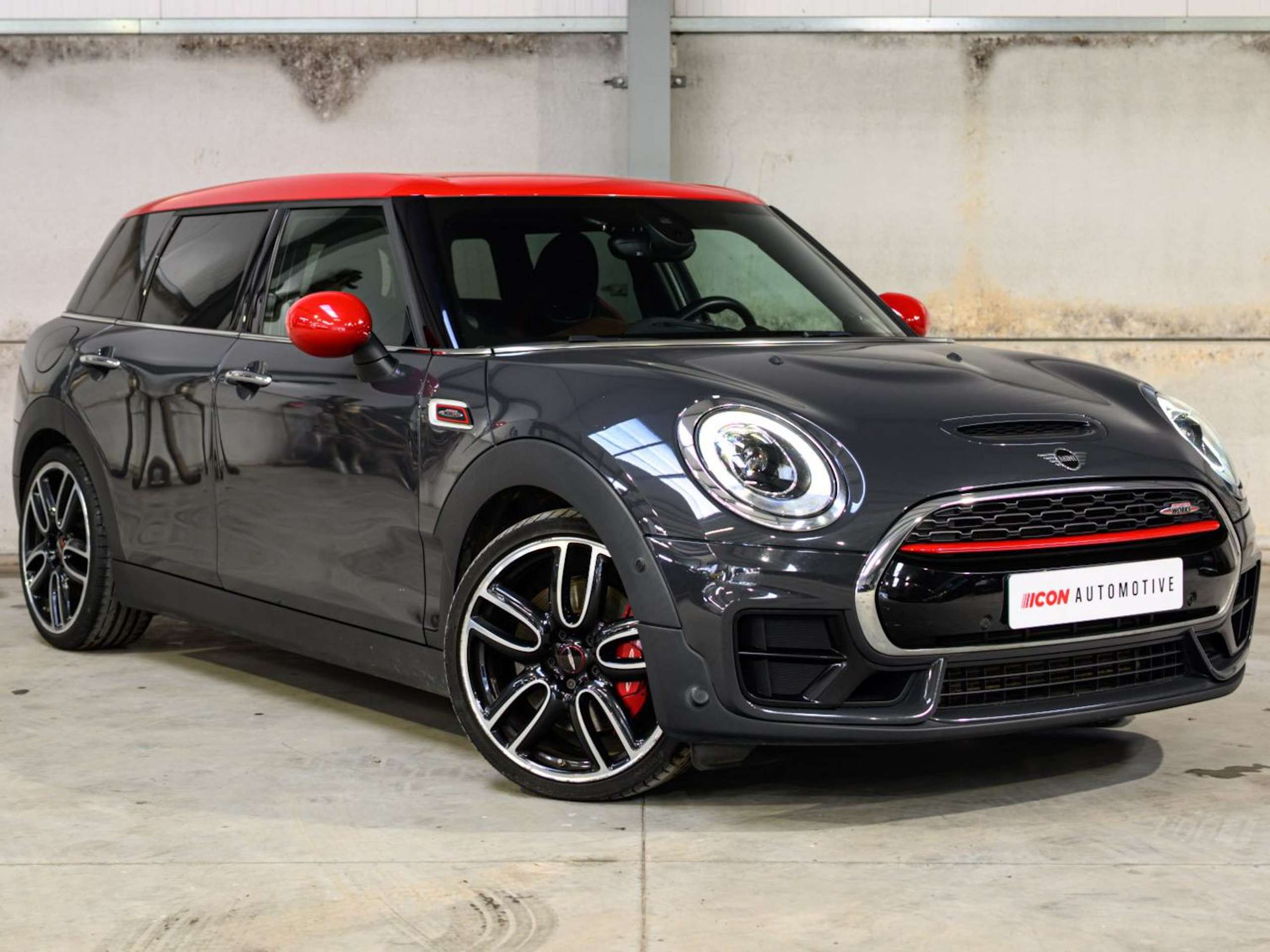 7b0572a4-d9c4-474b-8cbc-9e162a1c70651-mini-john-cooper-works-clubman-2-0as-jcw-works-harman-k-led-awd-carplay.jpg