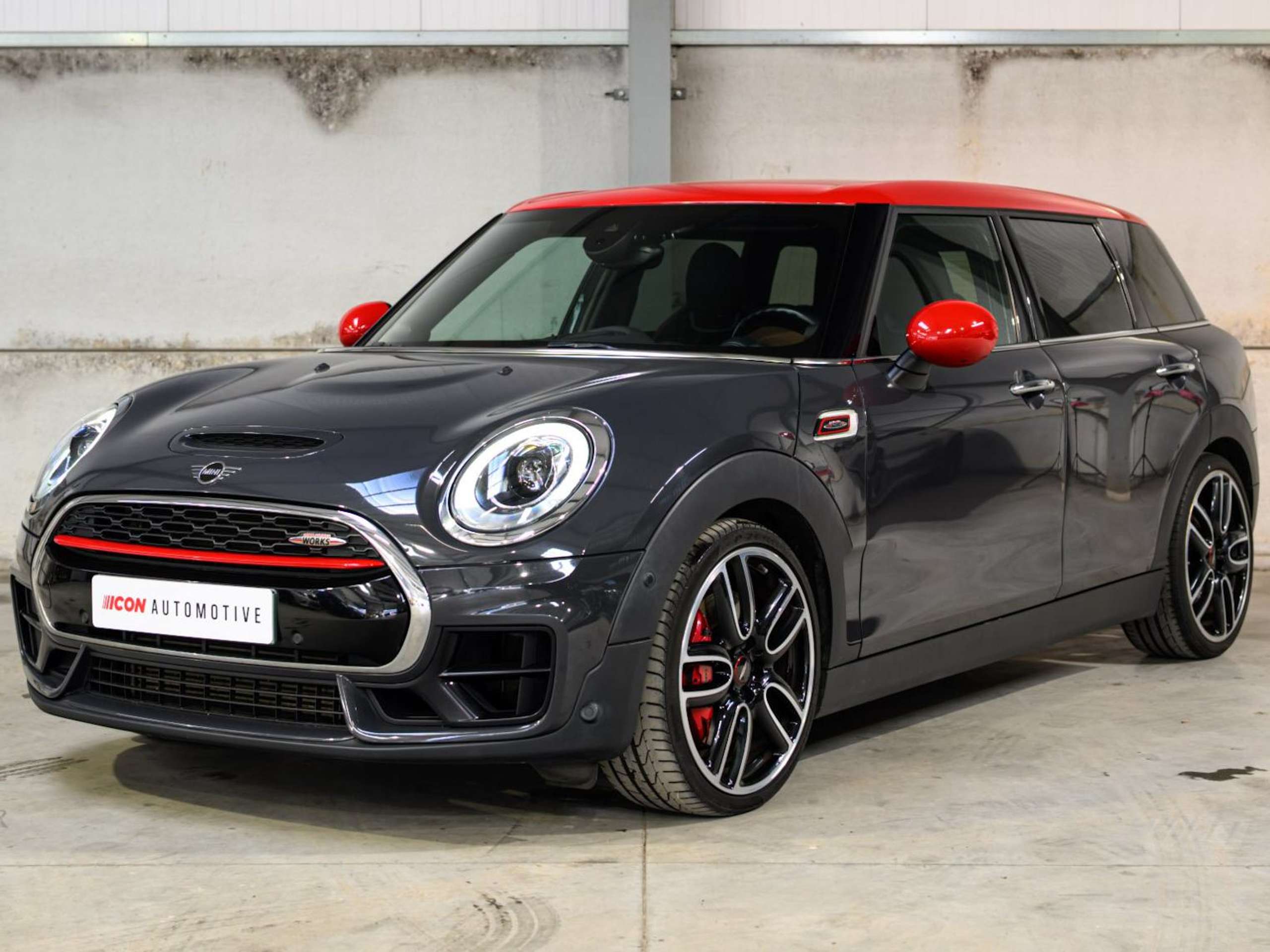 7b0572a4-d9c4-474b-8cbc-9e162a1c70653-mini-john-cooper-works-clubman-2-0as-jcw-works-harman-k-led-awd-carplay.jpg