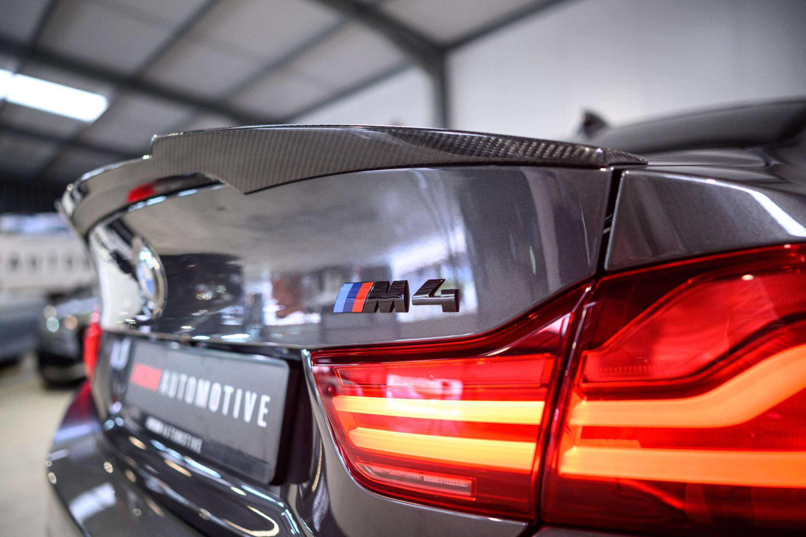 84986894-6574-4b7f-9973-1d7f0603c32815-bmw-m4-dkg-360-adaptive-led-hud-navpro-keyl.jpg
