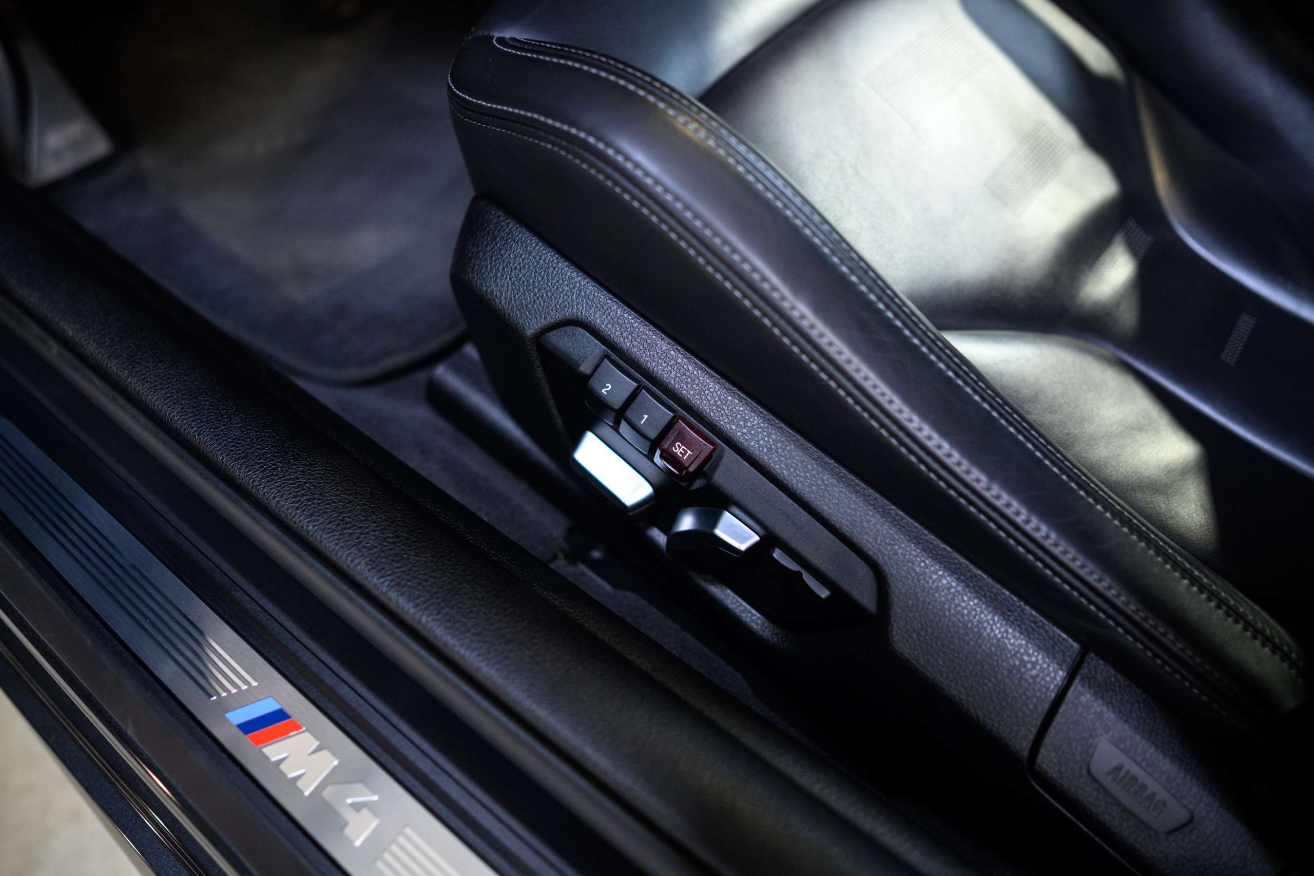 84986894-6574-4b7f-9973-1d7f0603c32824-bmw-m4-dkg-360-adaptive-led-hud-navpro-keyl.jpg