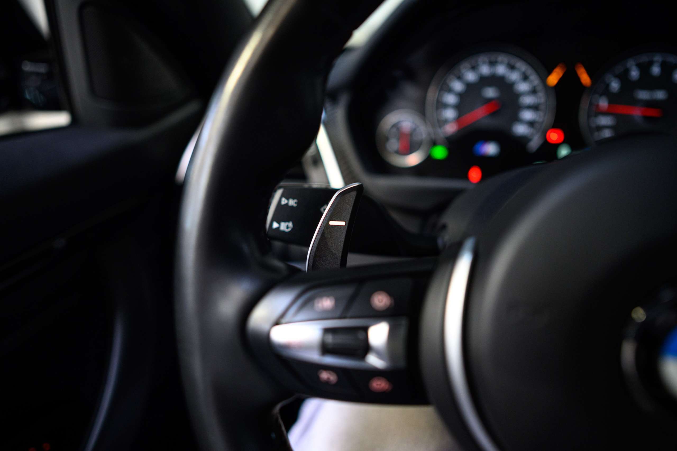 84986894-6574-4b7f-9973-1d7f0603c32830-bmw-m4-dkg-360-adaptive-led-hud-navpro-keyl.jpg