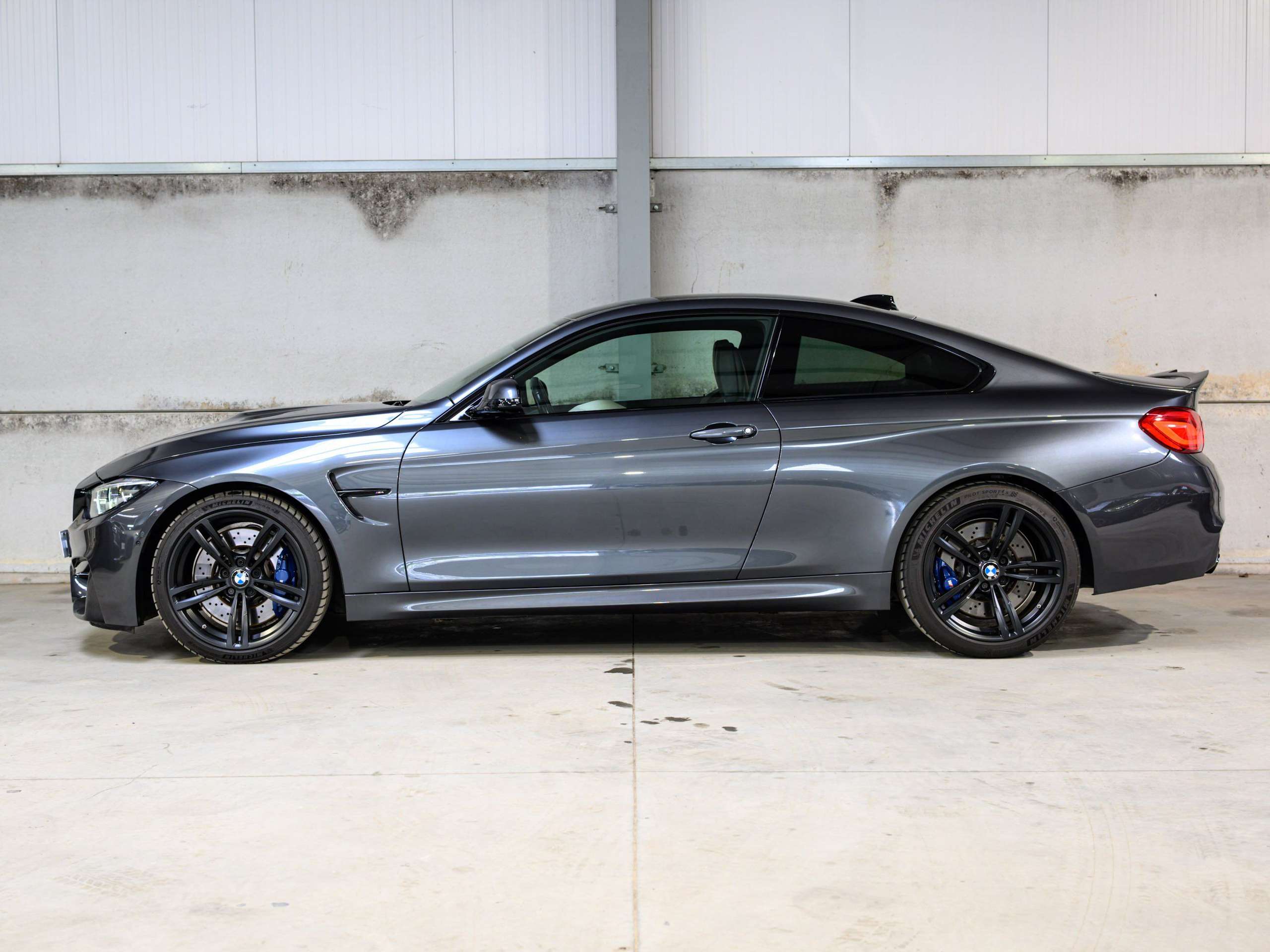 84986894-6574-4b7f-9973-1d7f0603c3284-bmw-m4-dkg-360-adaptive-led-hud-navpro-keyl.jpg