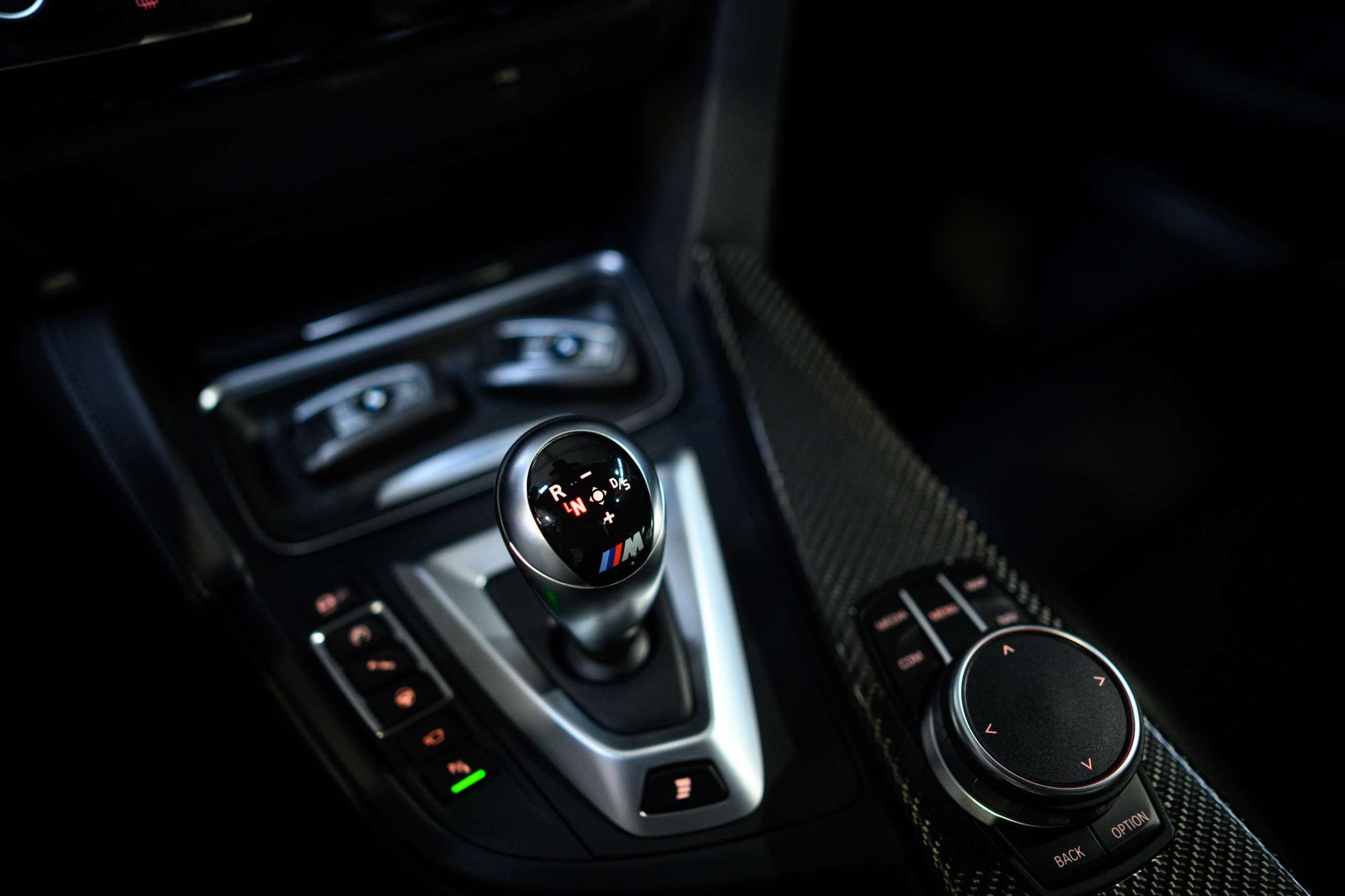 84986894-6574-4b7f-9973-1d7f0603c32849-bmw-m4-dkg-360-adaptive-led-hud-navpro-keyl.jpg