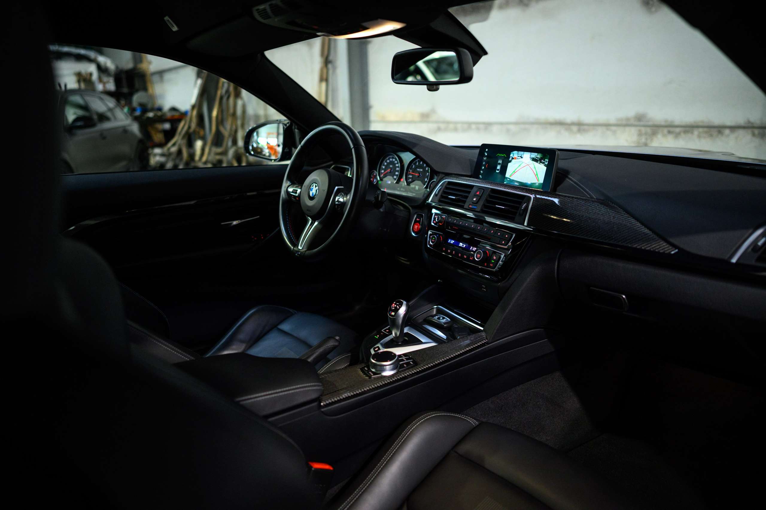 84986894-6574-4b7f-9973-1d7f0603c3288-bmw-m4-dkg-360-adaptive-led-hud-navpro-keyl.jpg
