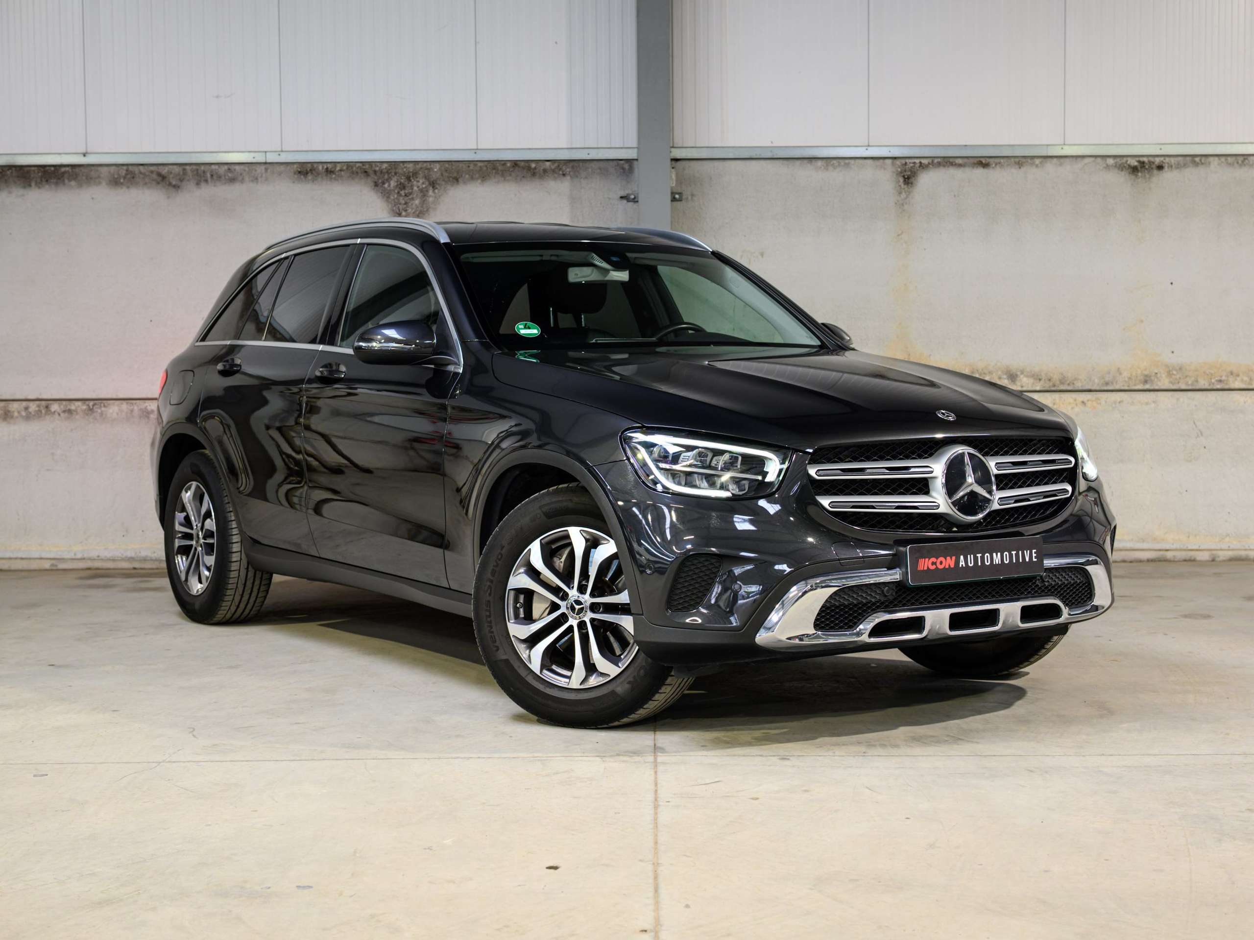9bd8f493-541e-4f00-b91b-f16855fe6ada1-mercedes-benz-glc-200-4-matic-camera-hifi-virtual-dash.jpg