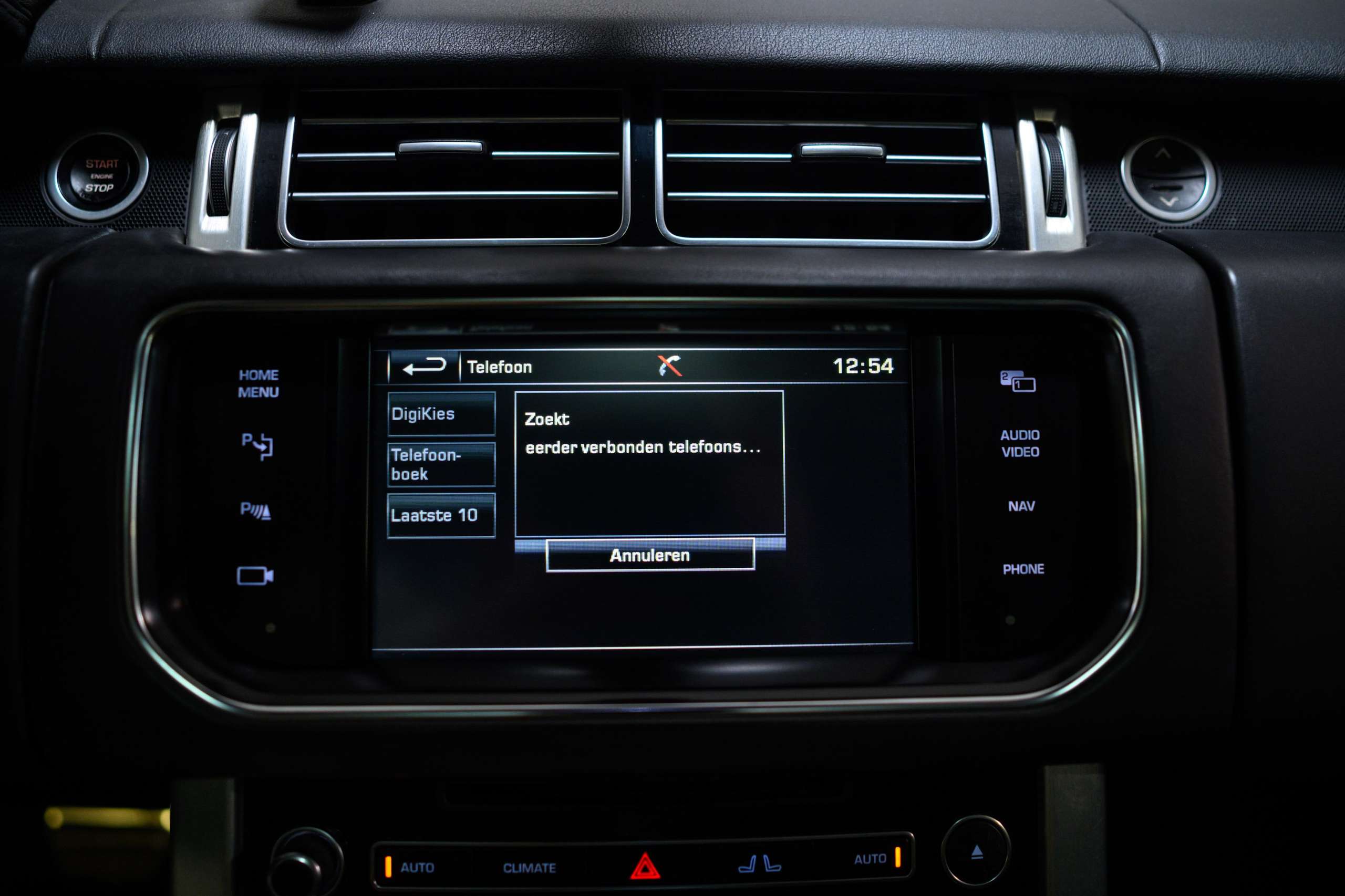 a2c58f38-b98a-46ad-9433-0e76bd65d4e942-land-rover-range-rover-vogue-3-0-tdv6-full-option-pano-meridian.jpg