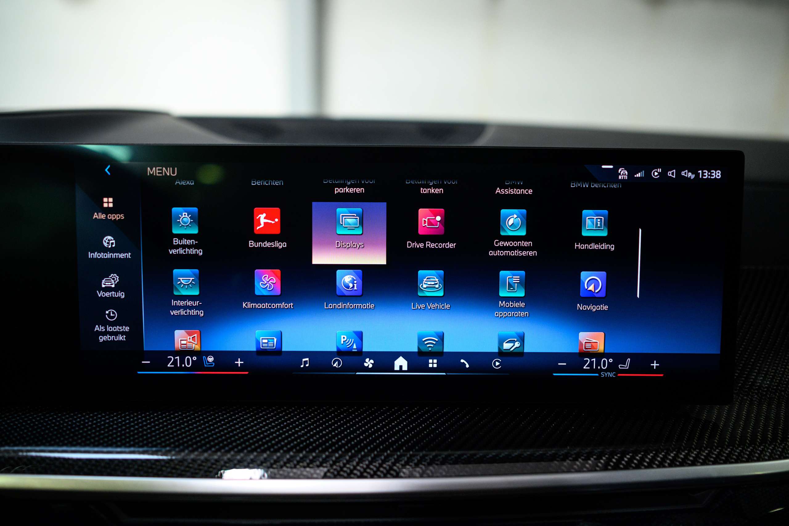 a5c408be-e792-4b7b-9f22-1bd8cd31aeaf41-bmw-x7-40d-lichte-vracht-btw-frozen-grey-full-opt.jpg