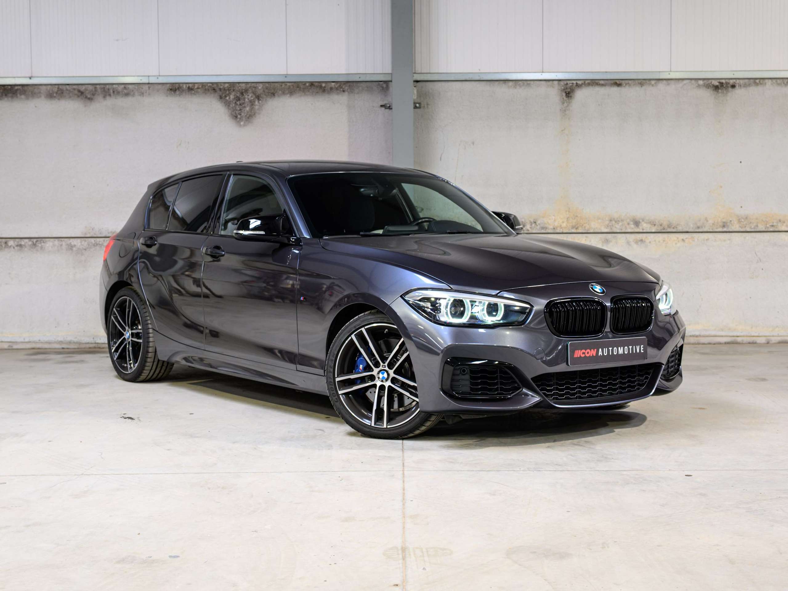 a8f72e83-5ec5-4e41-9e80-c13cd22c96b21-bmw-140-m140i-40000km-harmankardon-navi-led-pdc.jpg