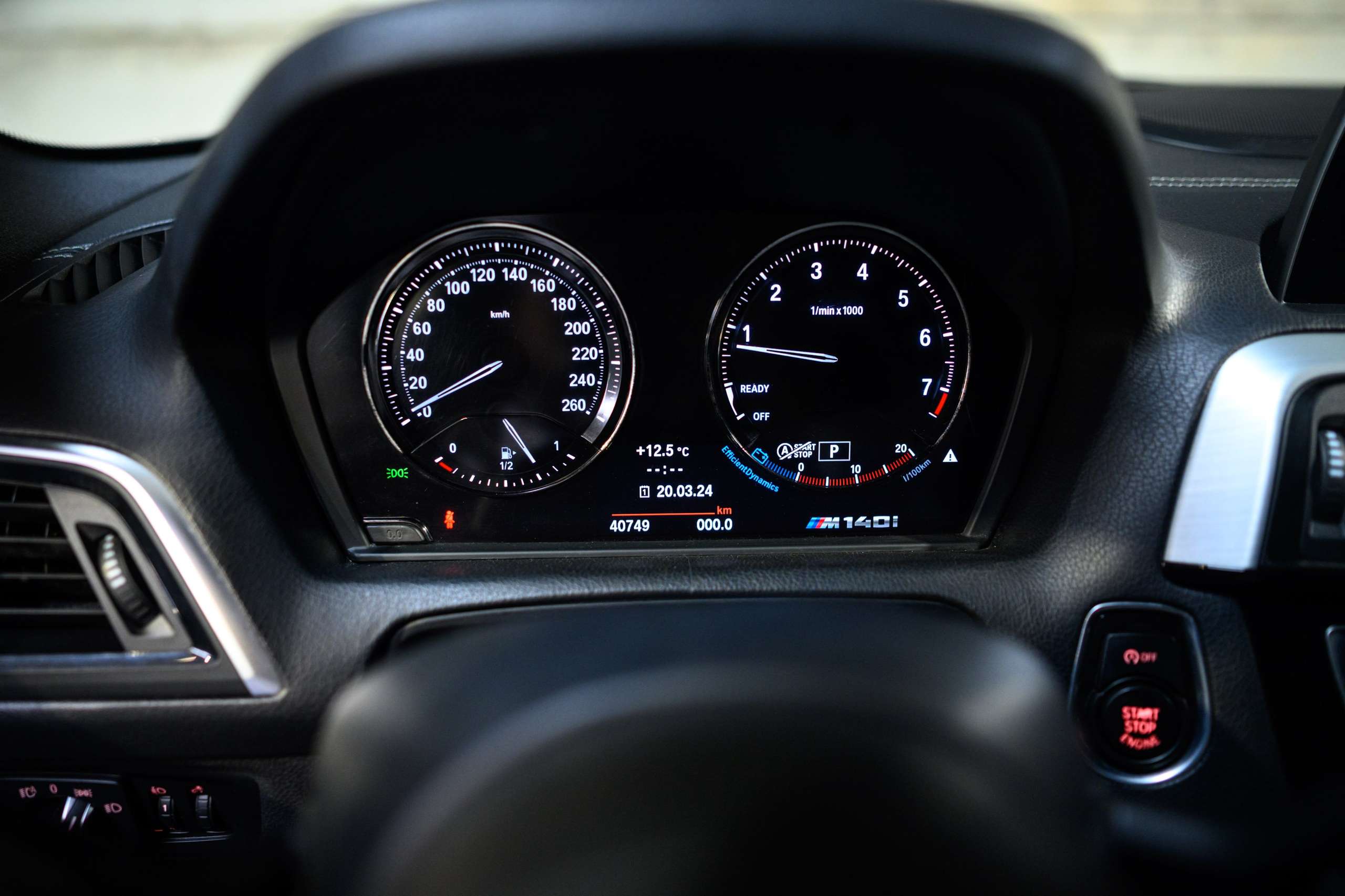 a8f72e83-5ec5-4e41-9e80-c13cd22c96b212-bmw-140-m140i-40000km-harmankardon-navi-led-pdc.jpg