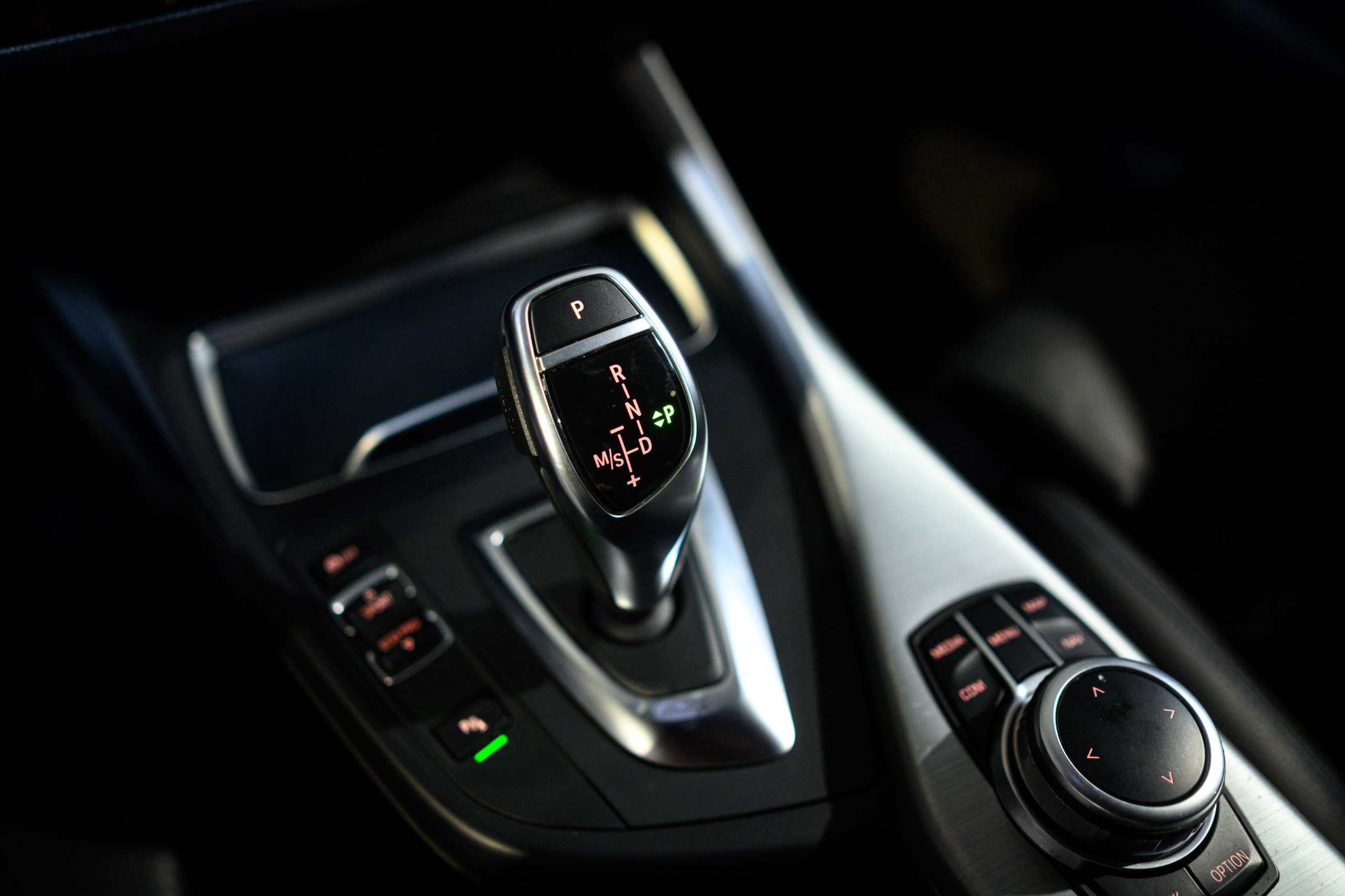 a8f72e83-5ec5-4e41-9e80-c13cd22c96b215-bmw-140-m140i-40000km-harmankardon-navi-led-pdc.jpg