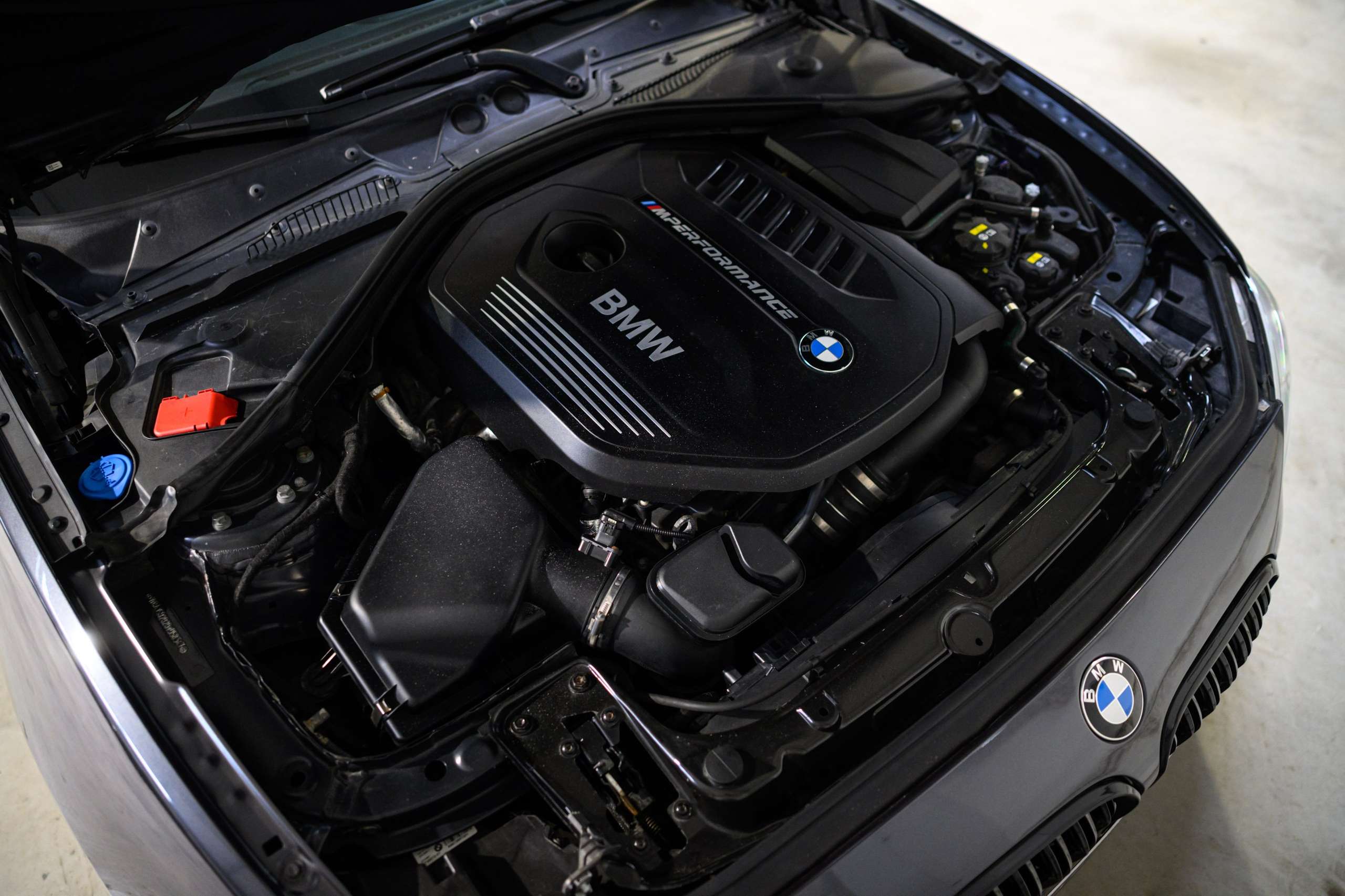 a8f72e83-5ec5-4e41-9e80-c13cd22c96b216-bmw-140-m140i-40000km-harmankardon-navi-led-pdc.jpg