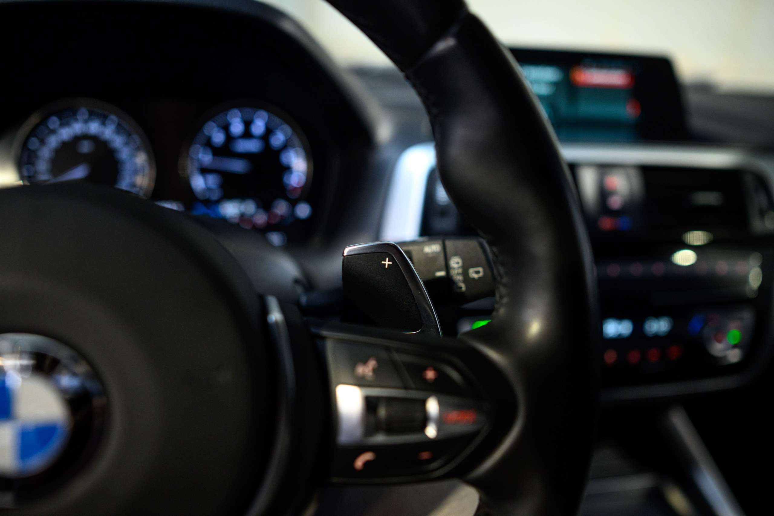 a8f72e83-5ec5-4e41-9e80-c13cd22c96b226-bmw-140-m140i-40000km-harmankardon-navi-led-pdc.jpg