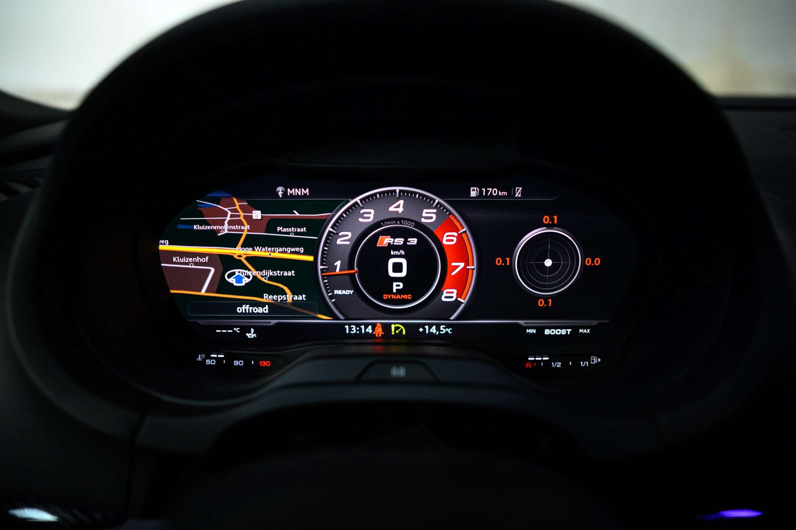 b548b5e0-a81b-4d0d-bde9-e46c729d183e29-audi-rs3-quattro-sedan-1-1-pts-colour-fulloption-pano.jpg