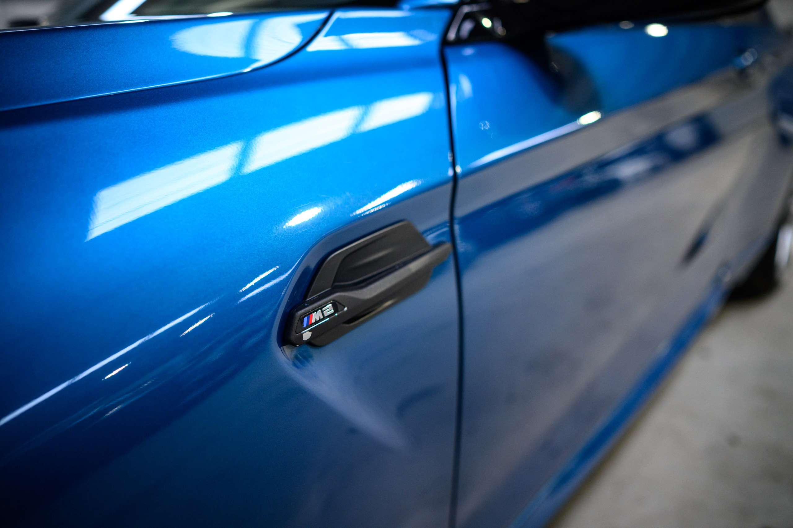 b7eeb420-9c62-46e4-a0af-fc30fdd80a3c14-bmw-m2-f87-dkg-navpro-carbon-pano-harman-kardon.jpg