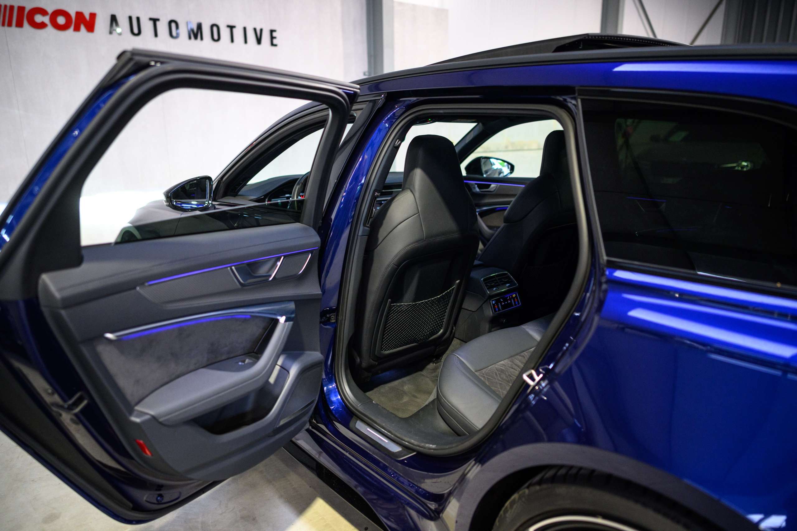 c86e6095-12f1-4979-9c75-00b5ce3d437529-audi-rs6-c8-avant-full-option-pano-bo-matrix-air.jpg