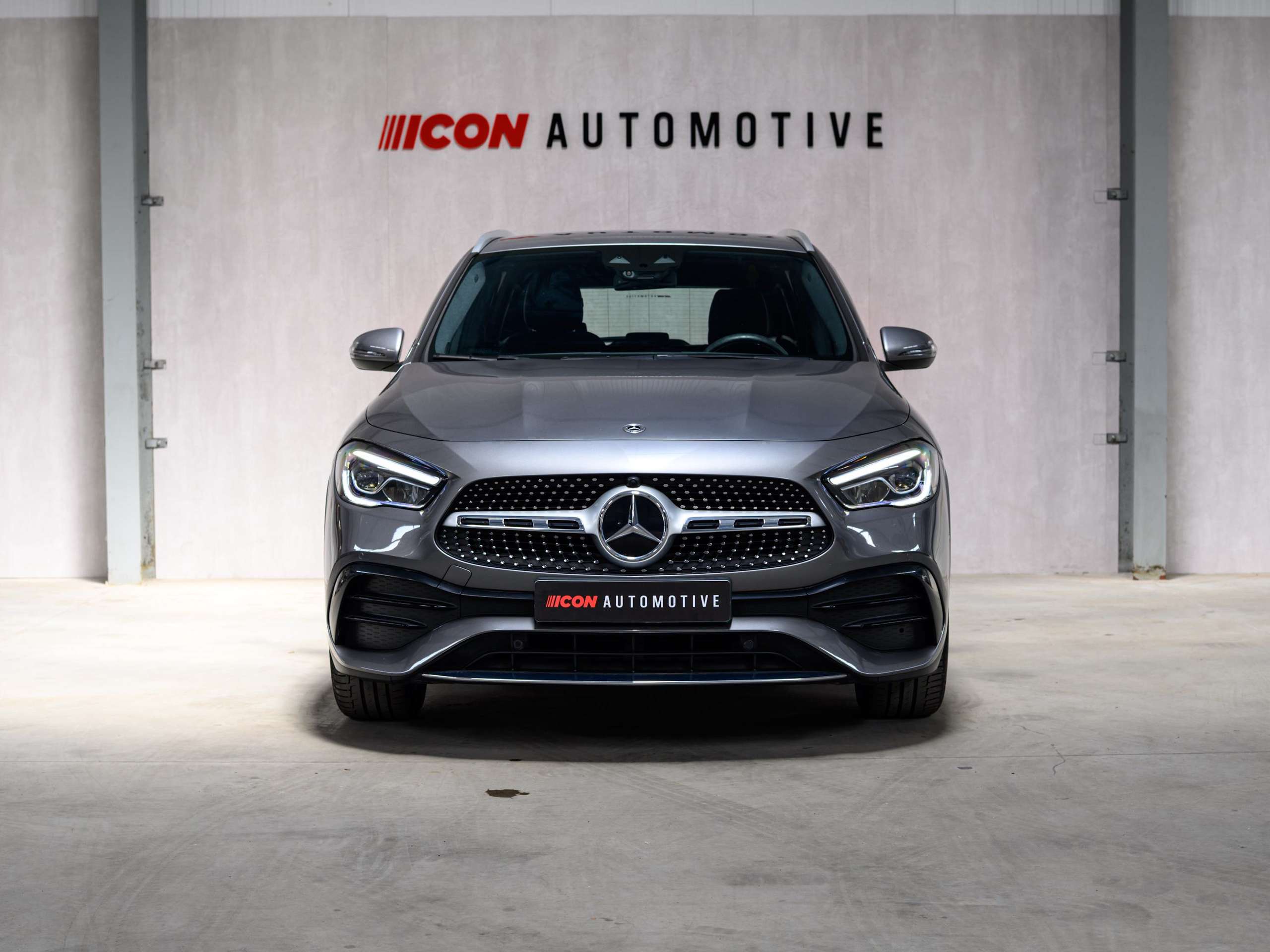 0bd1a06f-18cd-4141-8ddb-8a21c4269fa42-mercedes-benz-gla-200-amg-pack-virtualcockpit-navi-led-camera.jpg