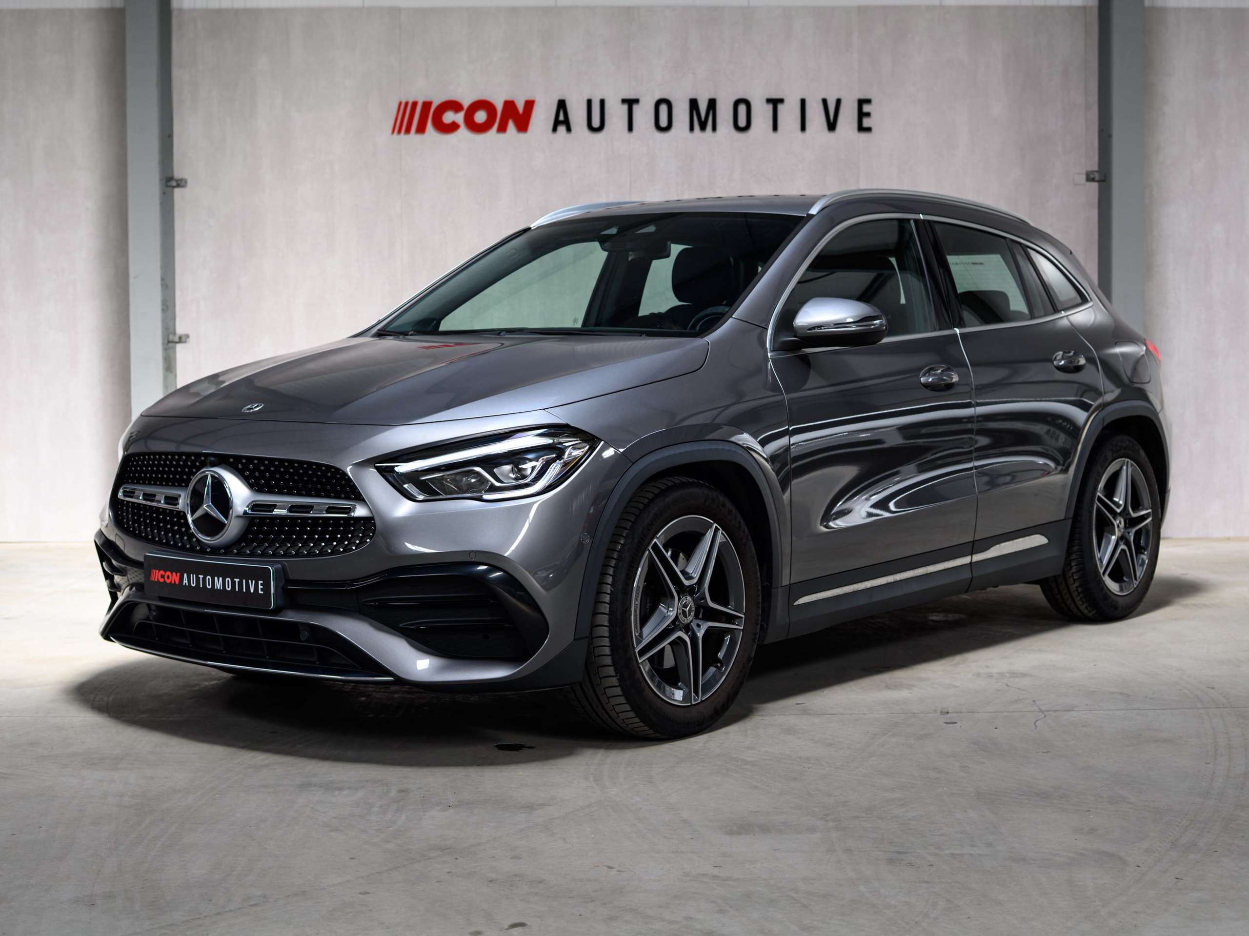 0bd1a06f-18cd-4141-8ddb-8a21c4269fa43-mercedes-benz-gla-200-amg-pack-virtualcockpit-navi-led-camera.jpg