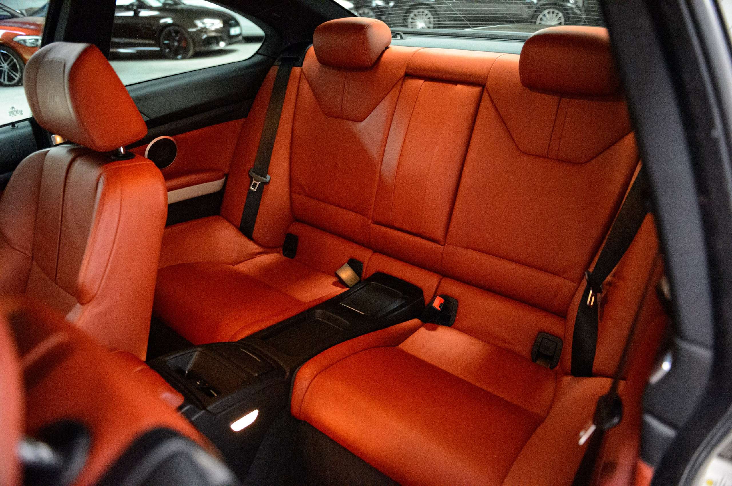 1bc70078-4aa7-41e6-bb28-43faf5fdbcc313-bmw-m3-e92-v-8-4-0-individual-ddc-carbon-navpro.jpg