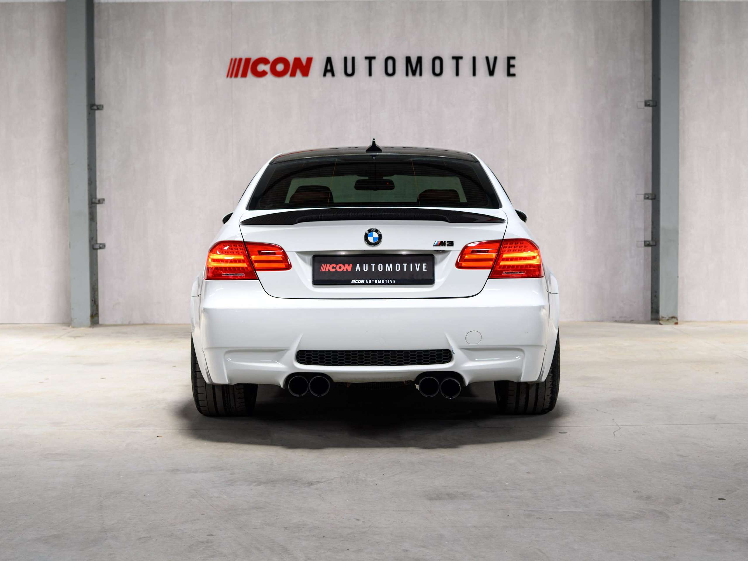 1bc70078-4aa7-41e6-bb28-43faf5fdbcc34-bmw-m3-e92-v-8-4-0-individual-ddc-carbon-navpro.jpg
