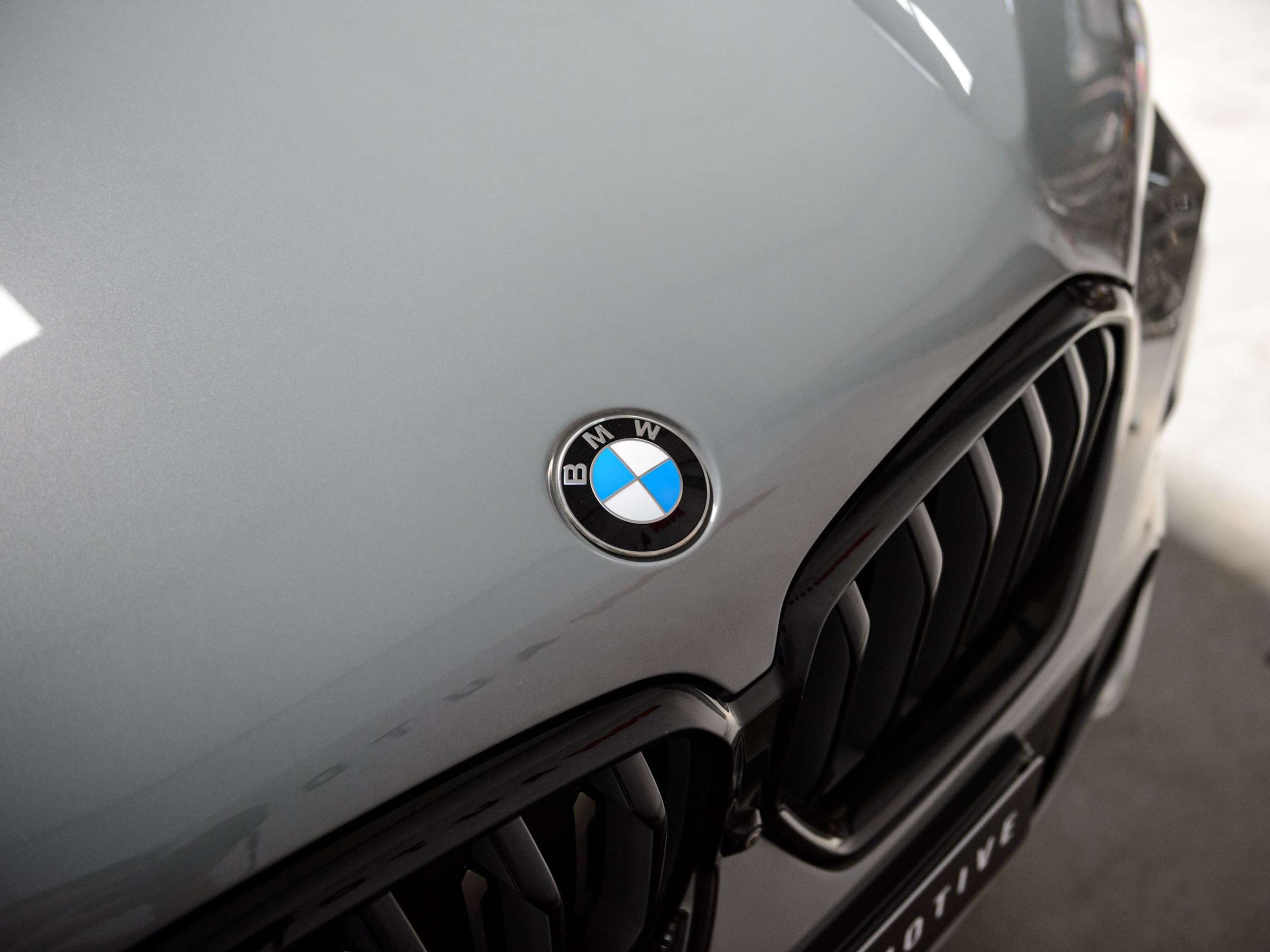 28222fdb-bf2b-436d-8002-7caad9029d1916-bmw-x6-m-m50i-v8-nardo-grey-pano-sky-laser-massage.jpg