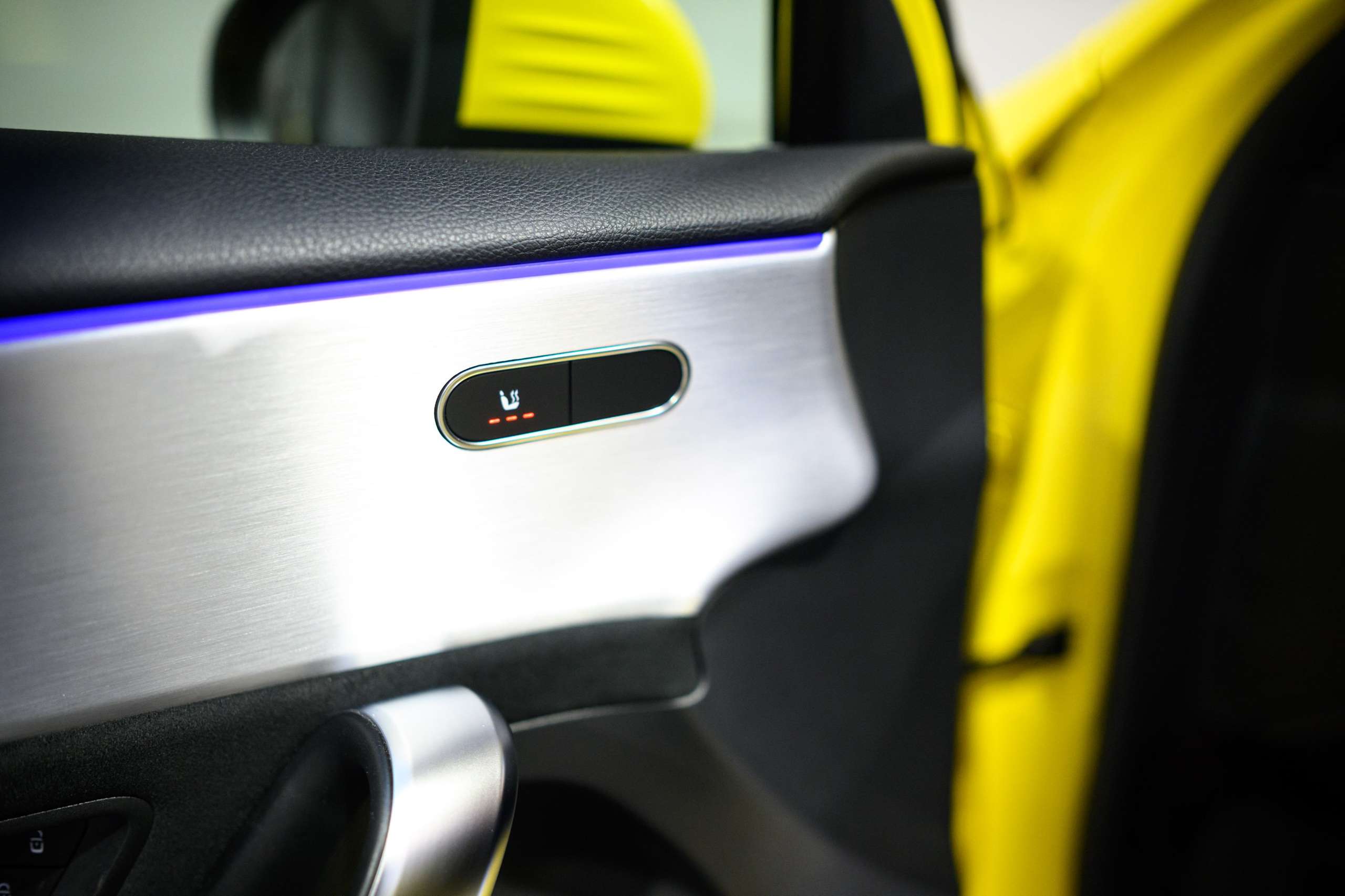 725b1d60-881e-4bec-bc24-015f7628b31123-mercedes-benz-a-45-amg-s-4-matic-burmester-led-nightpack-carplay.jpg