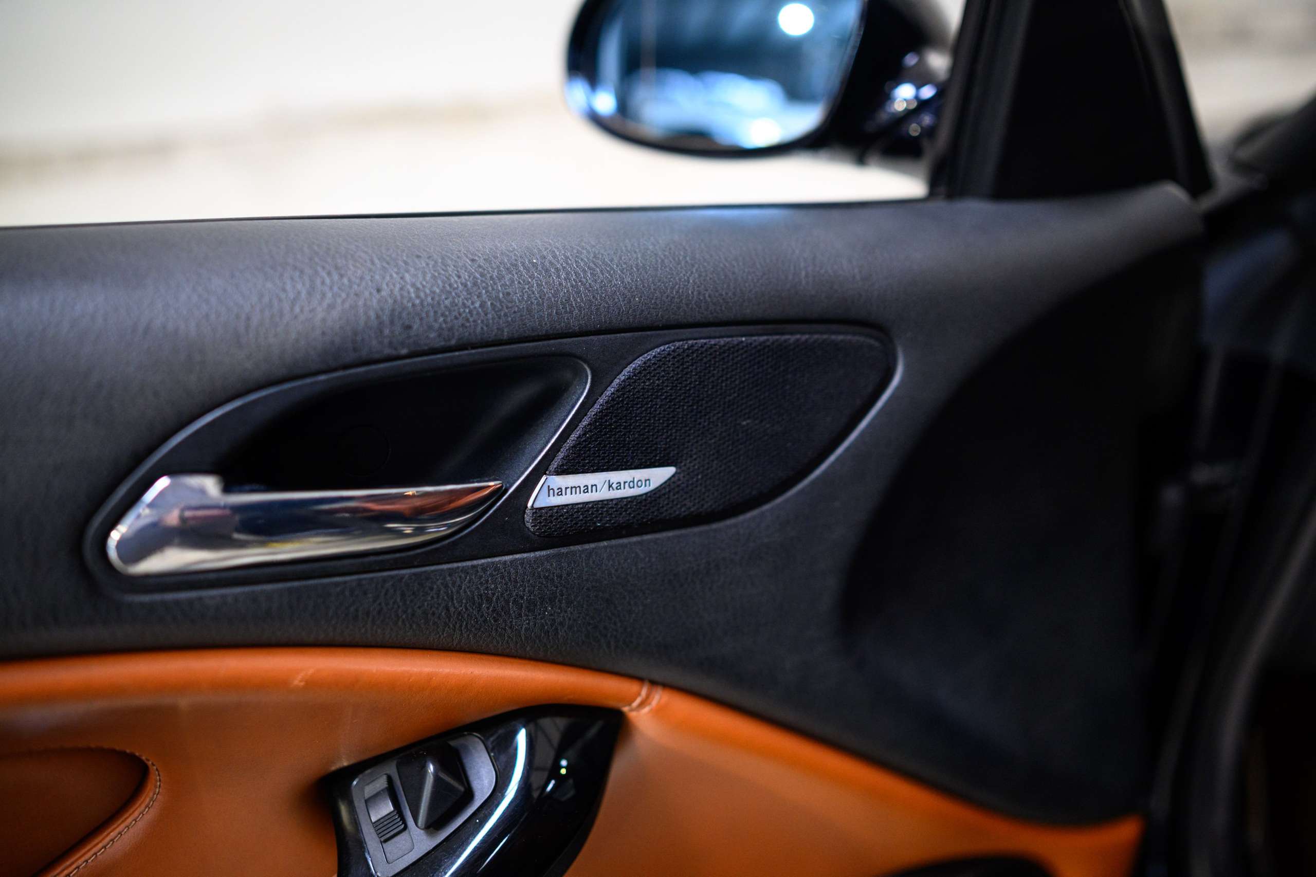 e9933596-9cff-4401-a18a-91000c34aeff10-bmw-m3-s54-cognac-competition-pano-harmankardon.jpg